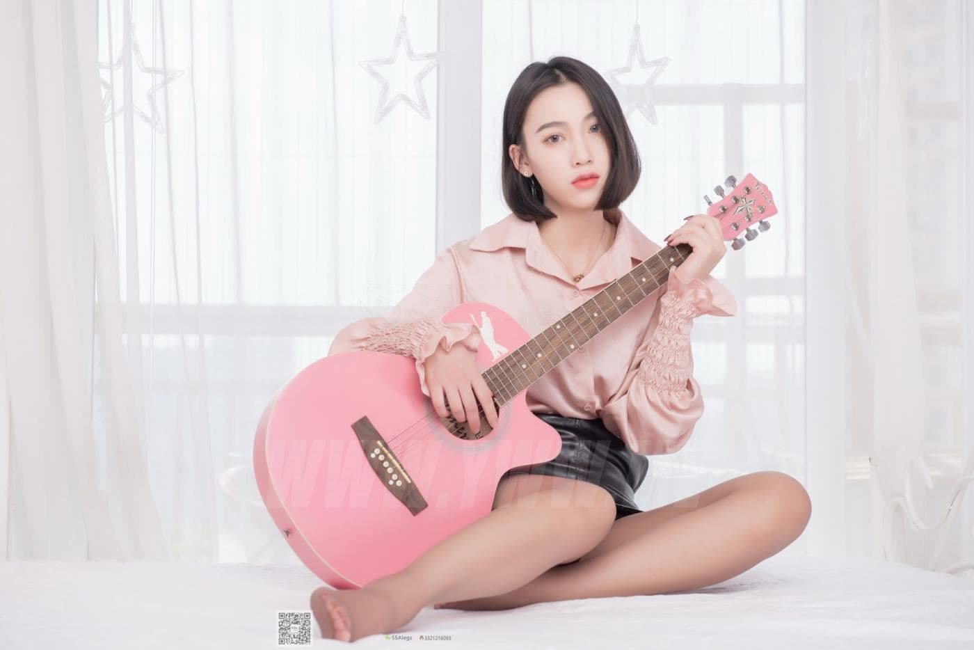 SSA丝社 NO.034 大大 咖啡丝完美腿部曲线 超清版 预览 4