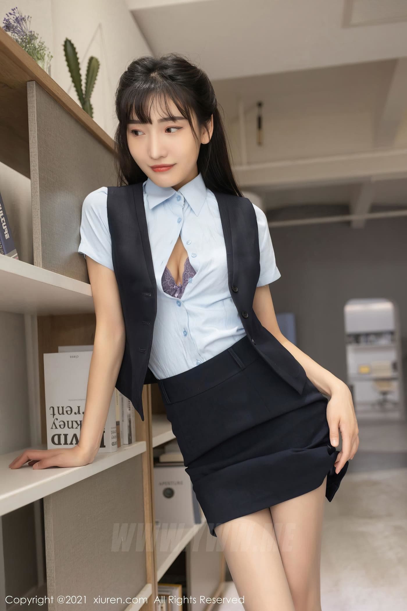 XiuRen秀人网 No.3215 陆萱萱 客服主管