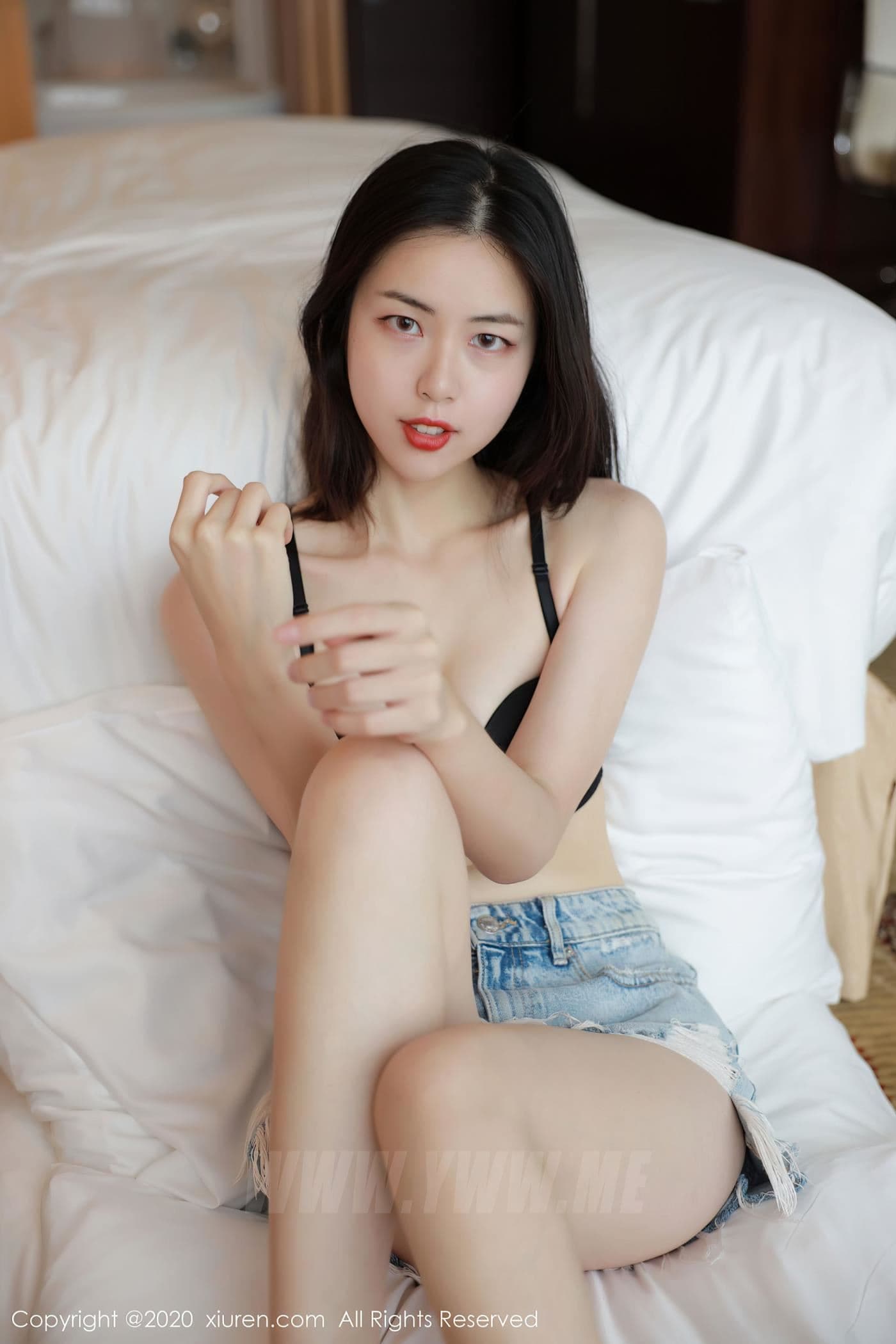 XiuRen秀人网 No.2397 噜噜妞儿