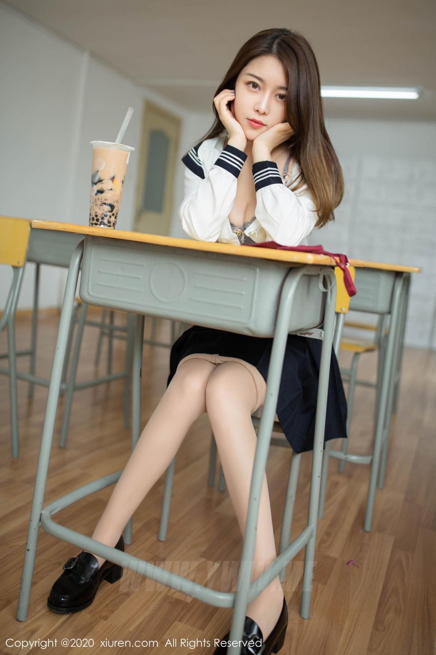 XiuRen秀人网 No.2230 夏诗雯Sally 丝袜 校服