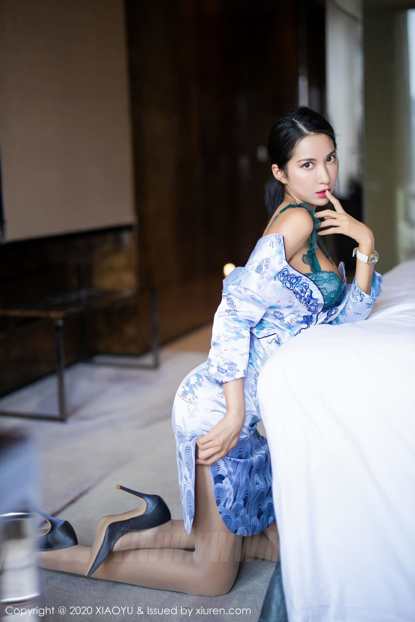 XIAOYU语画界 VOL.304 Carry 旗袍 丝袜
