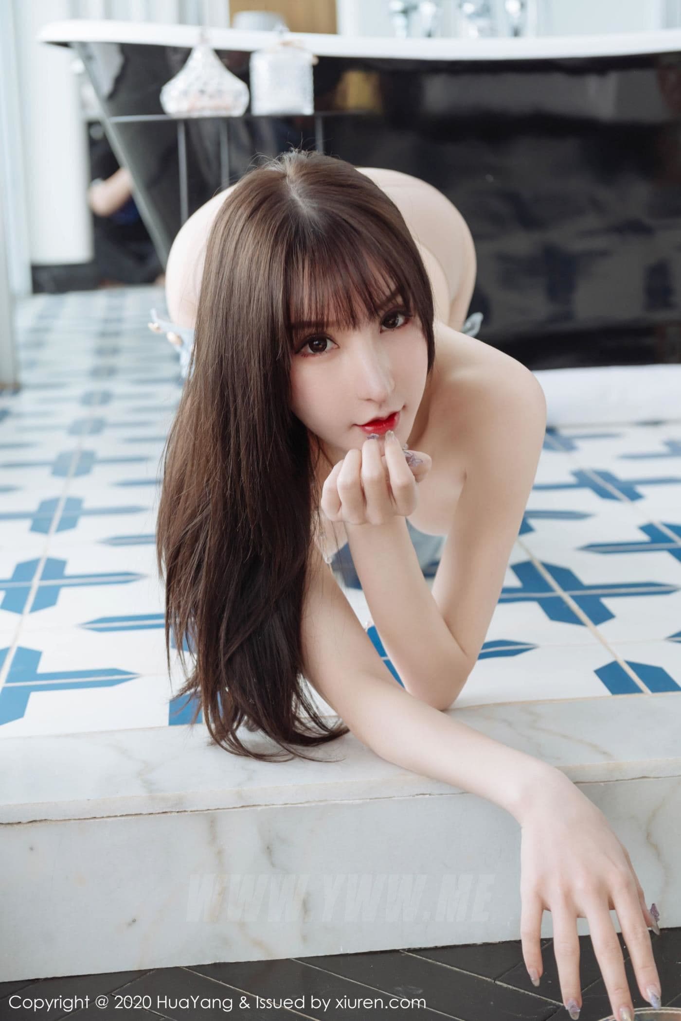 HuaYang花漾 VOL.246 周于希Sandy 丝袜 美胸