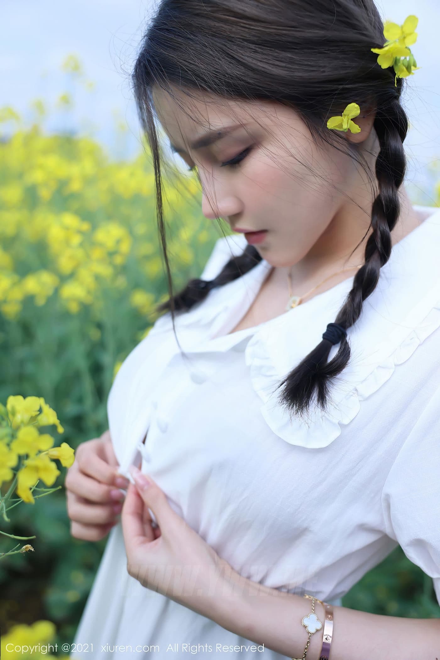 XiuRen秀人网 No.3276 夏西CiCi 白裙 外拍