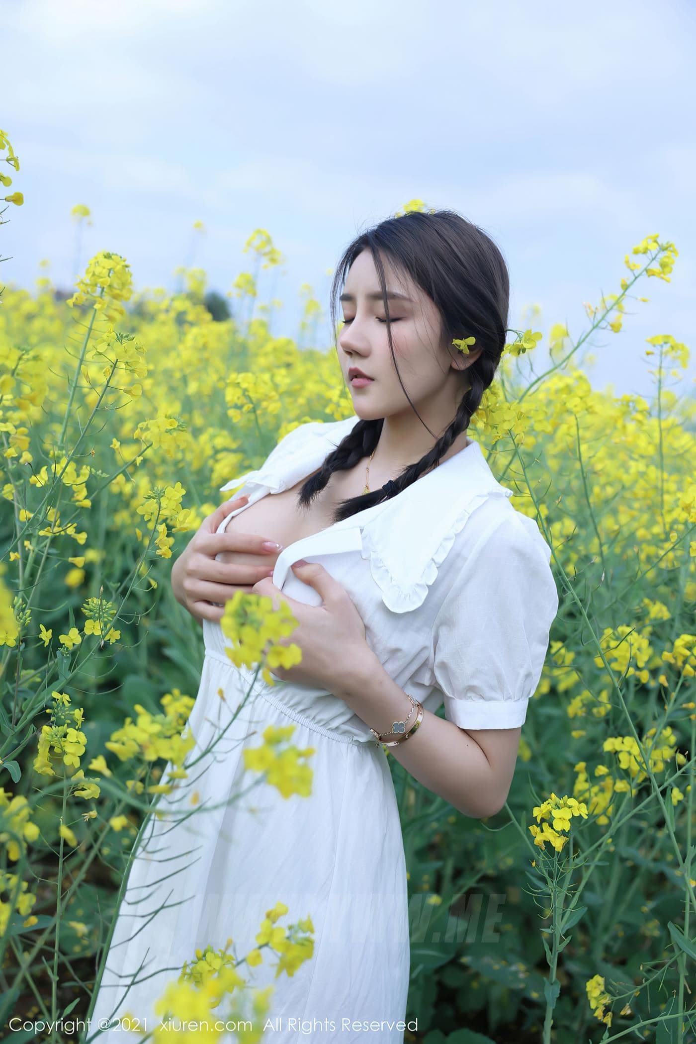 XiuRen秀人网 No.3276 夏西CiCi 白裙 外拍