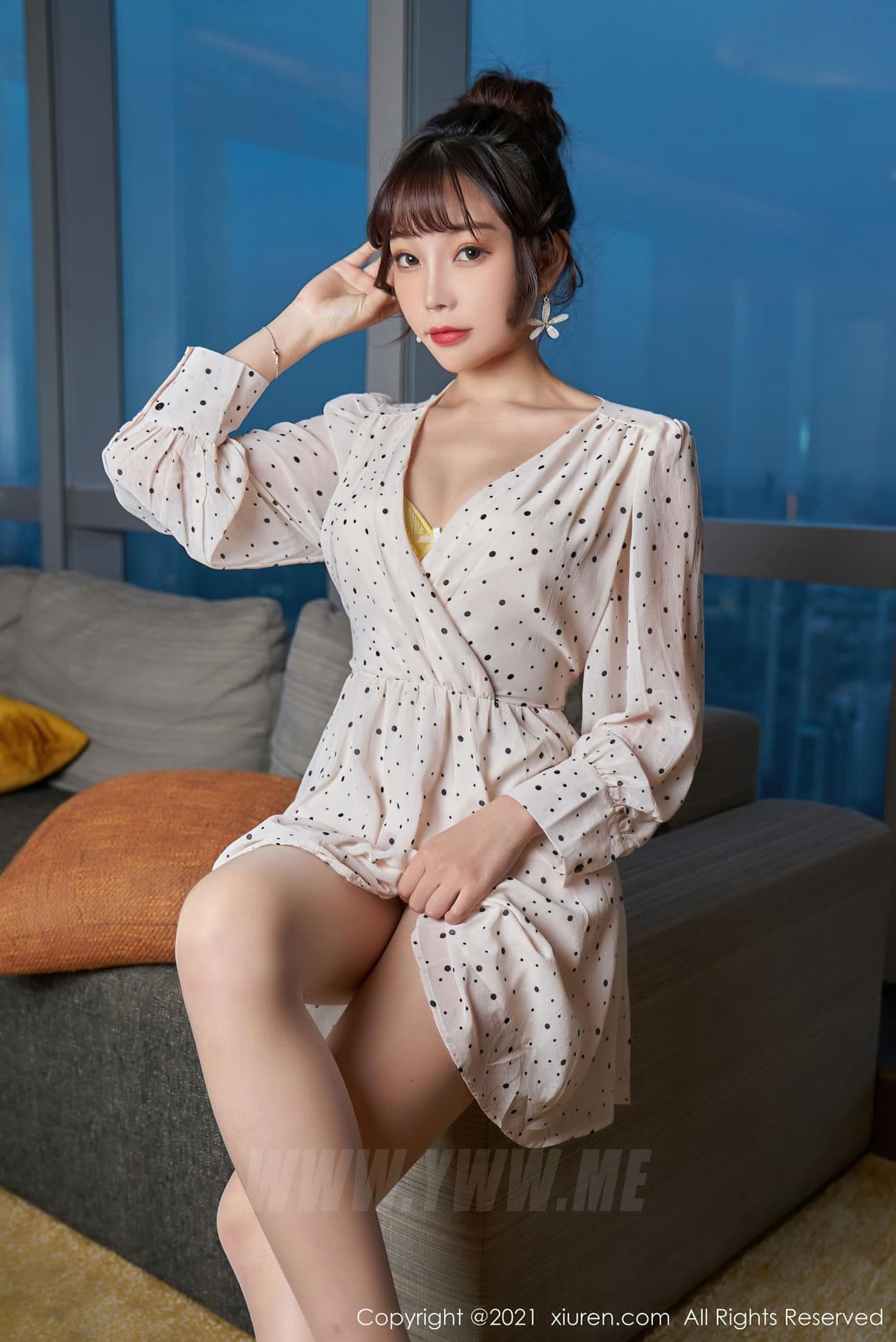 XiuRen秀人网 No.3145 芝芝Booty 碎花裙