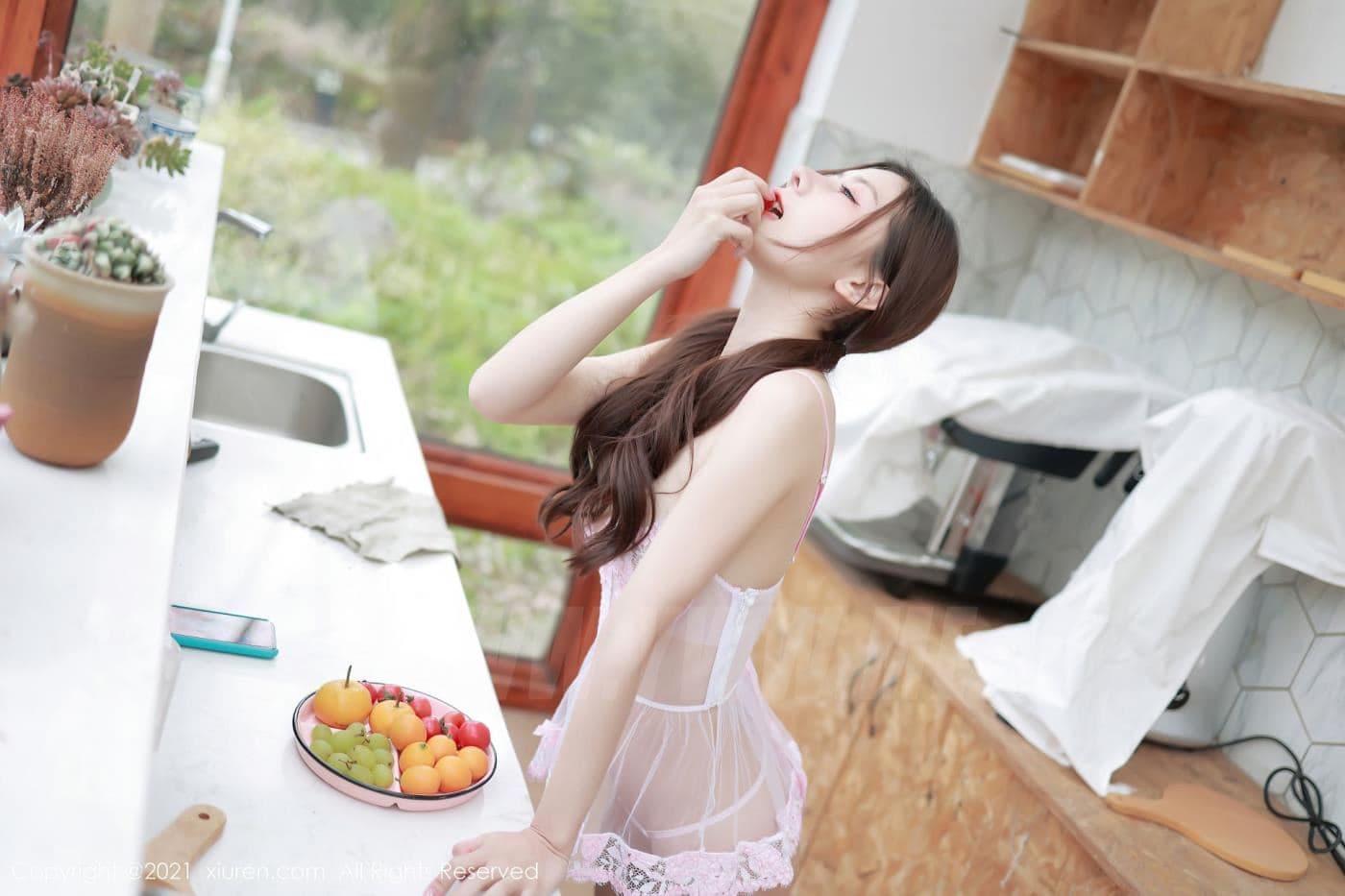 XiuRen秀人网 No.3251 尹甜甜 厨娘 镂空