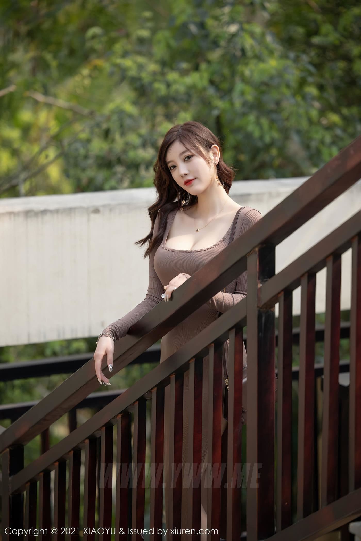 XIAOYU语画界 VOL.492 杨晨晨sugar 长裙 外拍