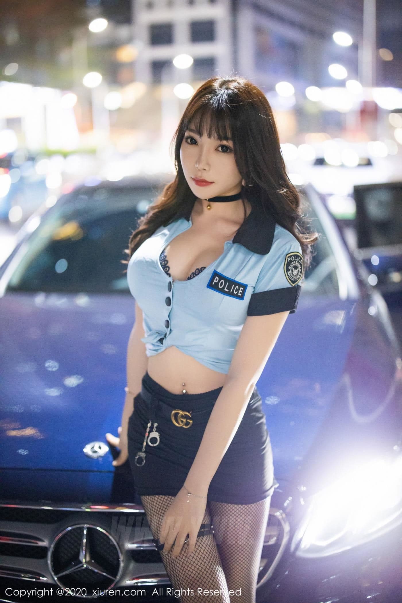 XiuRen秀人网 No.1982 芝芝Booty 警花 网袜