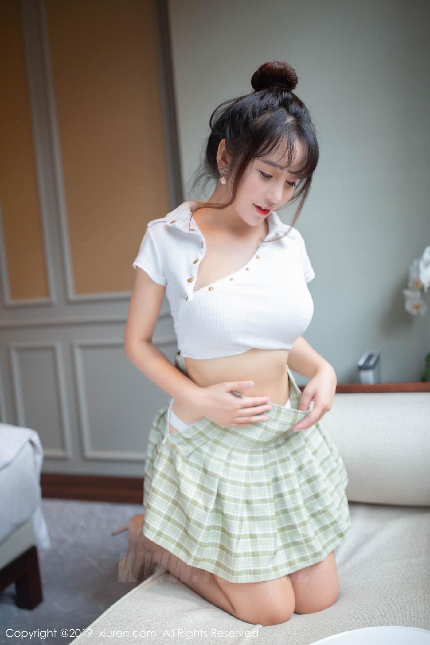XiuRen秀人网 No.1705 陶喜乐_lele 新人 学生装