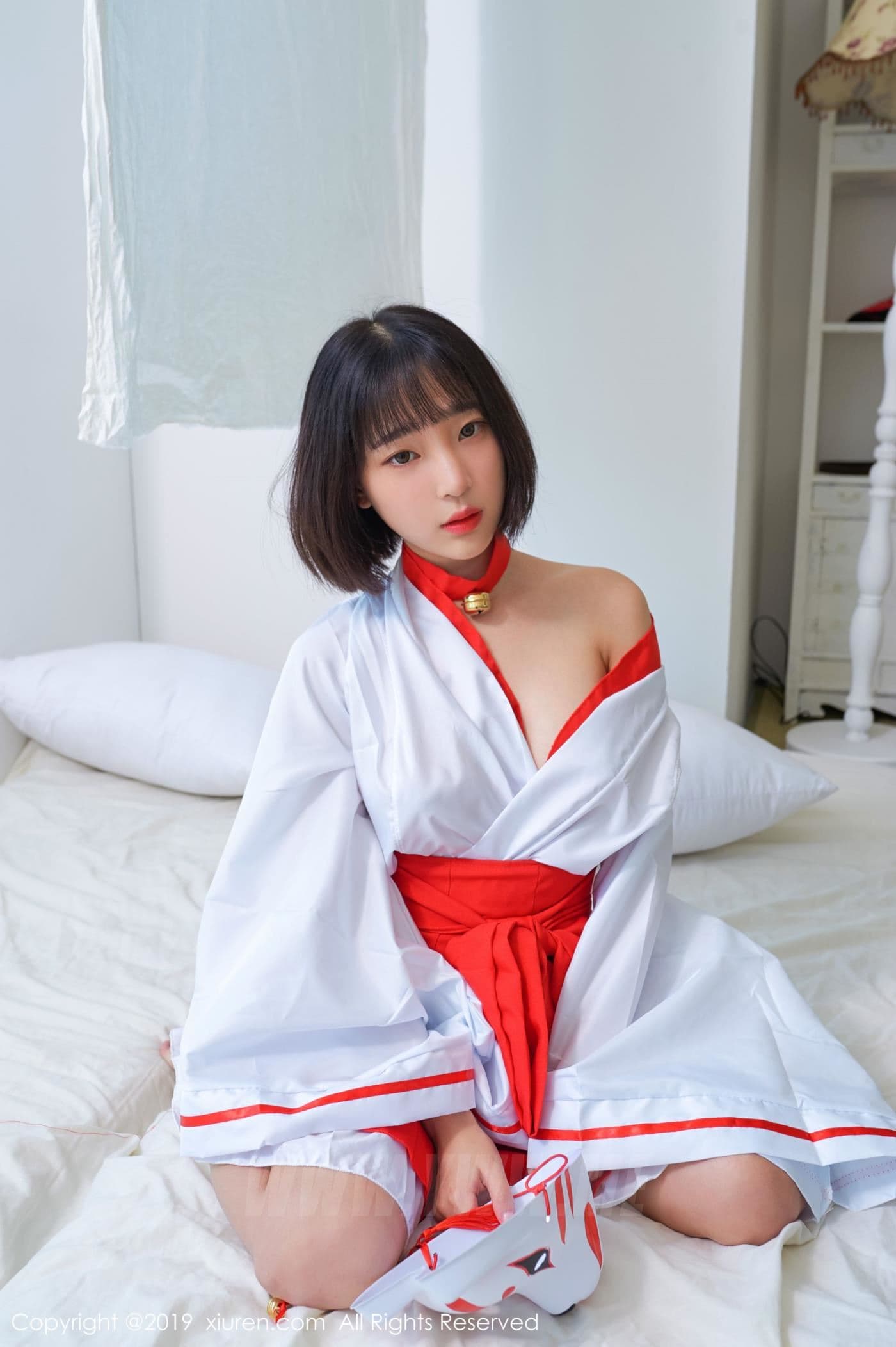 XiuRen秀人网 No.1702 模特_卿卿 面具 外拍