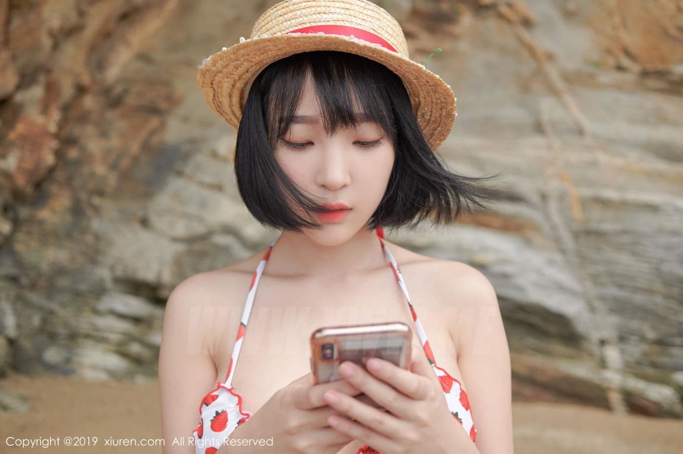 XiuRen秀人网 No.1611 模特_卿卿 外拍 比基尼