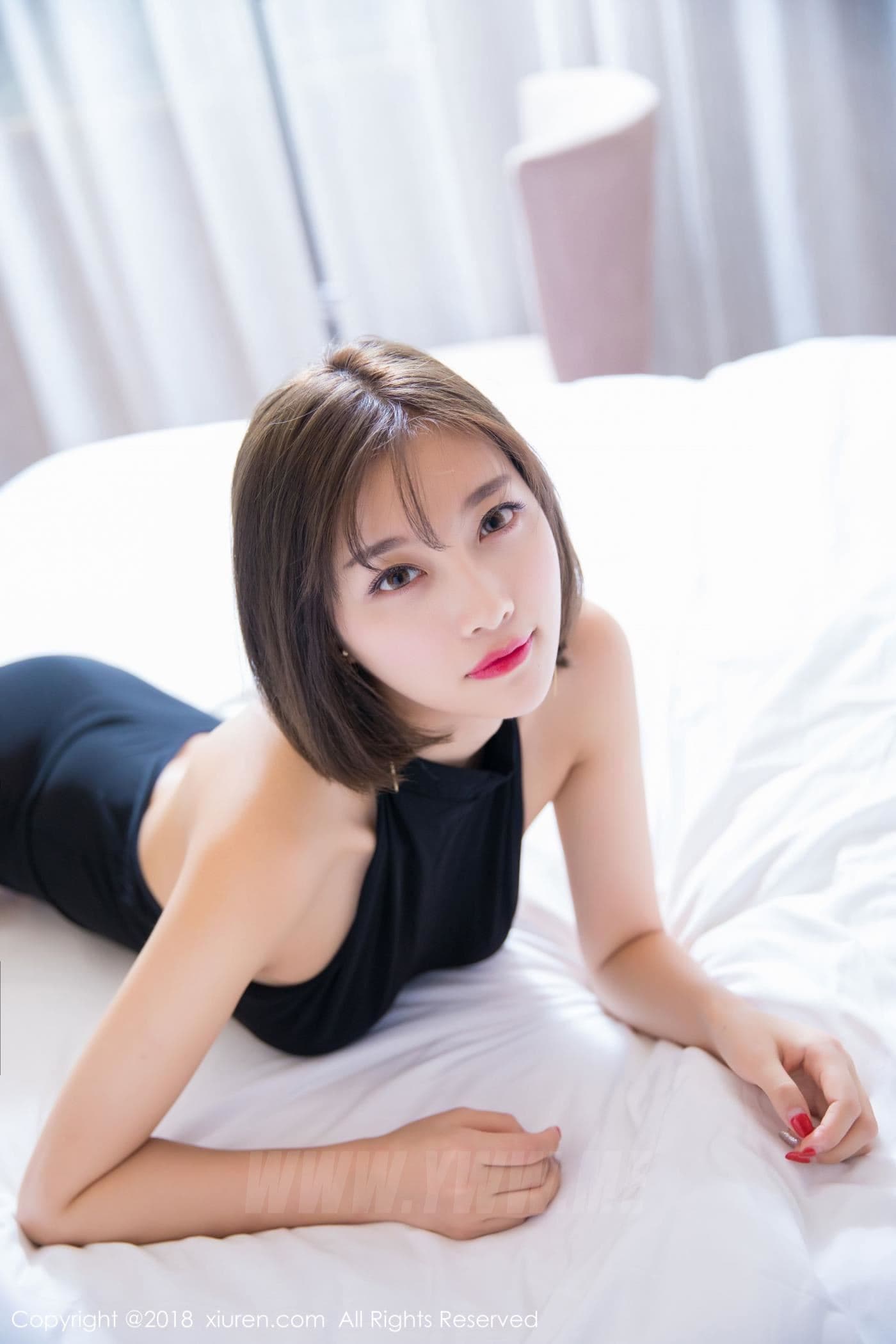 XiuRen秀人网 No.1045 杨晨晨sugar 美腿 吊裙