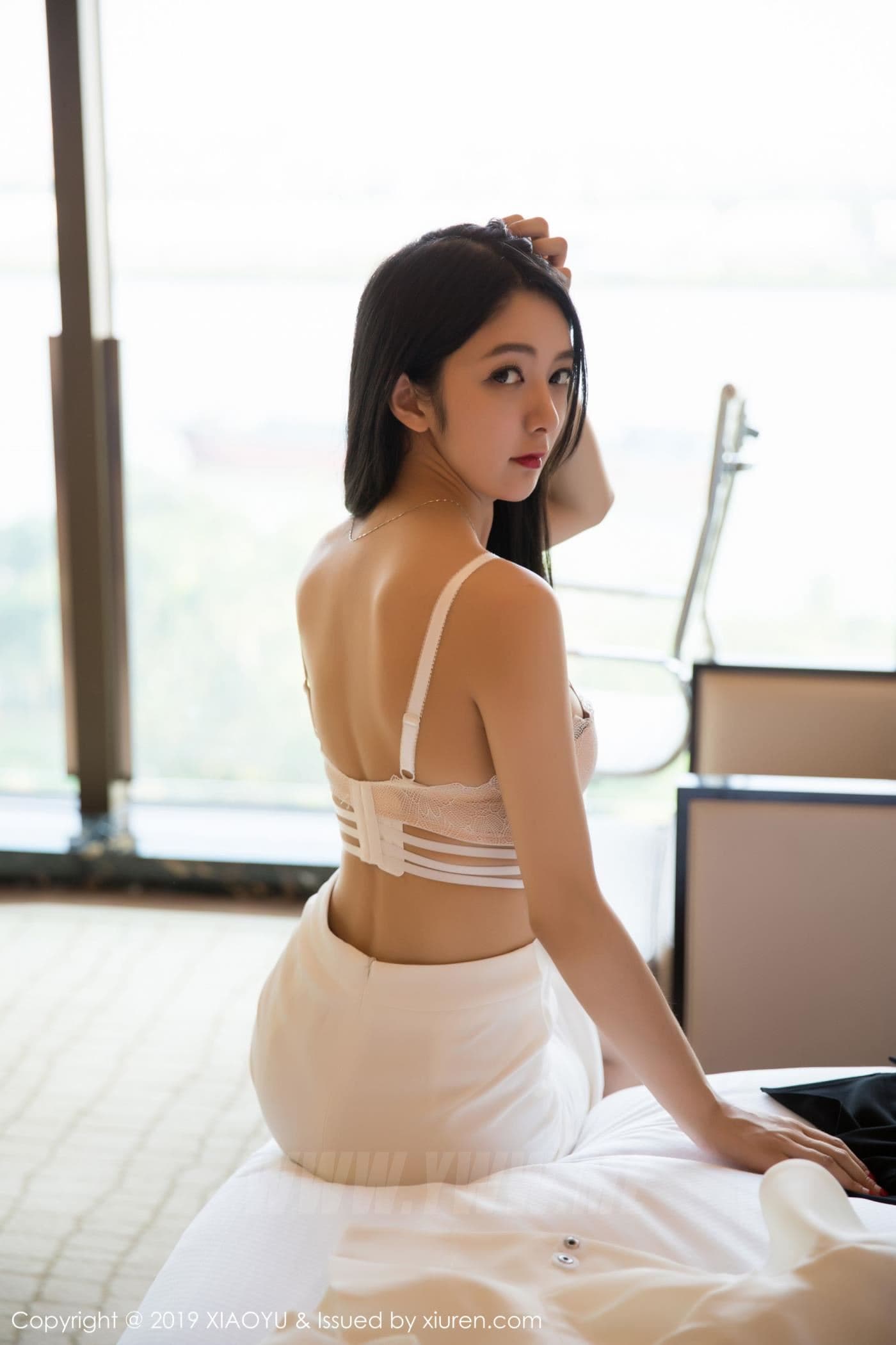 XIAOYU语画界 VOL.052 Angela喜欢猫 丝袜 美腿