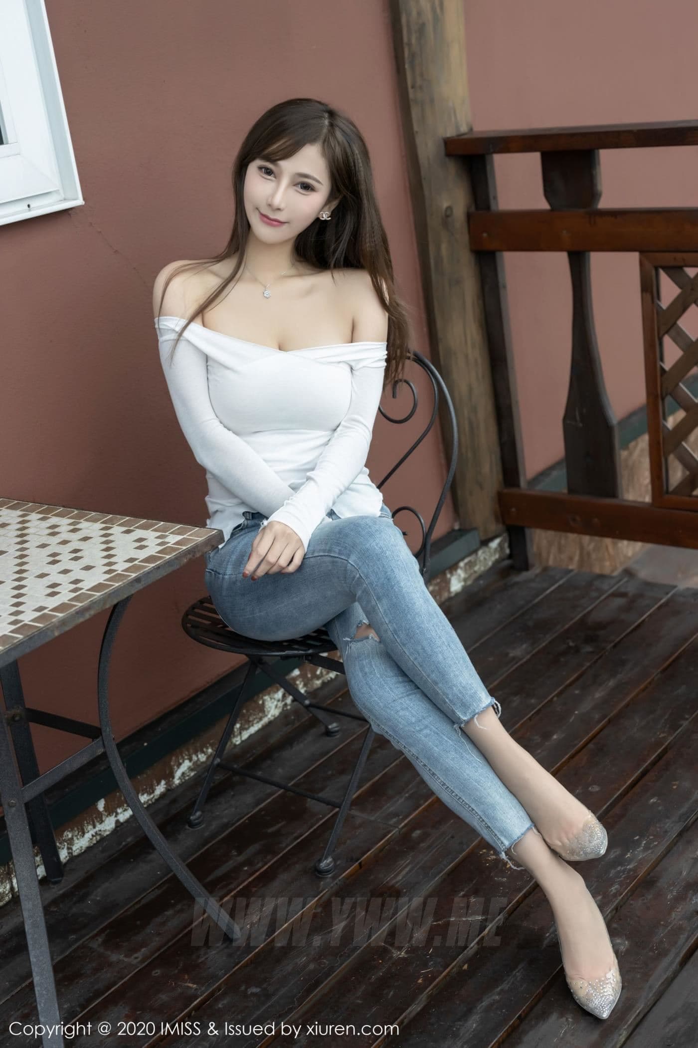 IMISS爱蜜社 VOL.452 Lavinia肉肉 丝袜 美胸