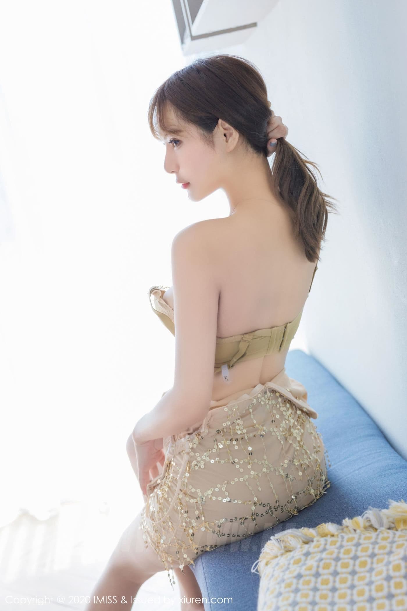 IMISS爱蜜社 VOL.449 Lavinia肉肉 丝袜 美腿