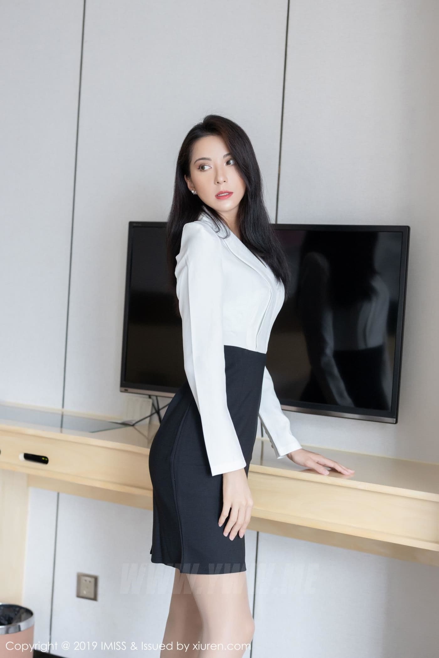IMISS爱蜜社 VOL.414 Carry 丝袜 美腿