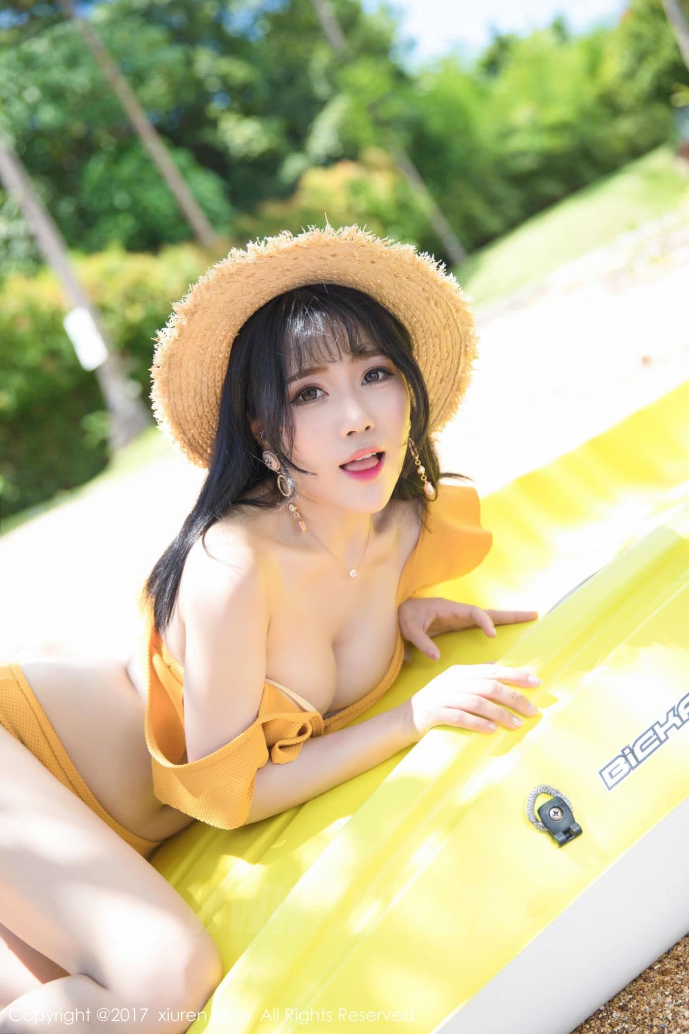 XiuRen秀人网 No.855 兜豆靓Youlina
