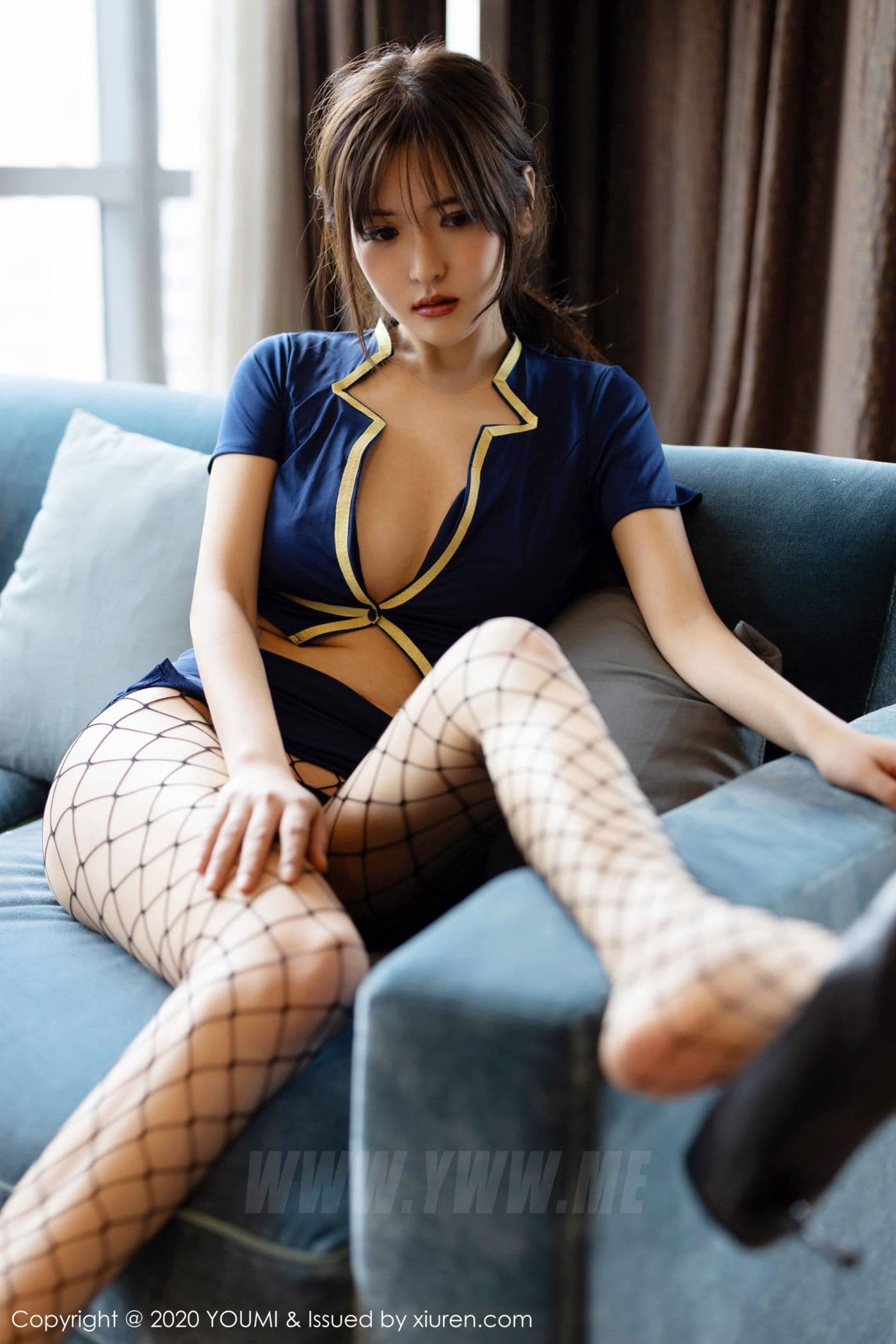YOUMI尤蜜荟 VOL.445 白露小猪 网袜 制服