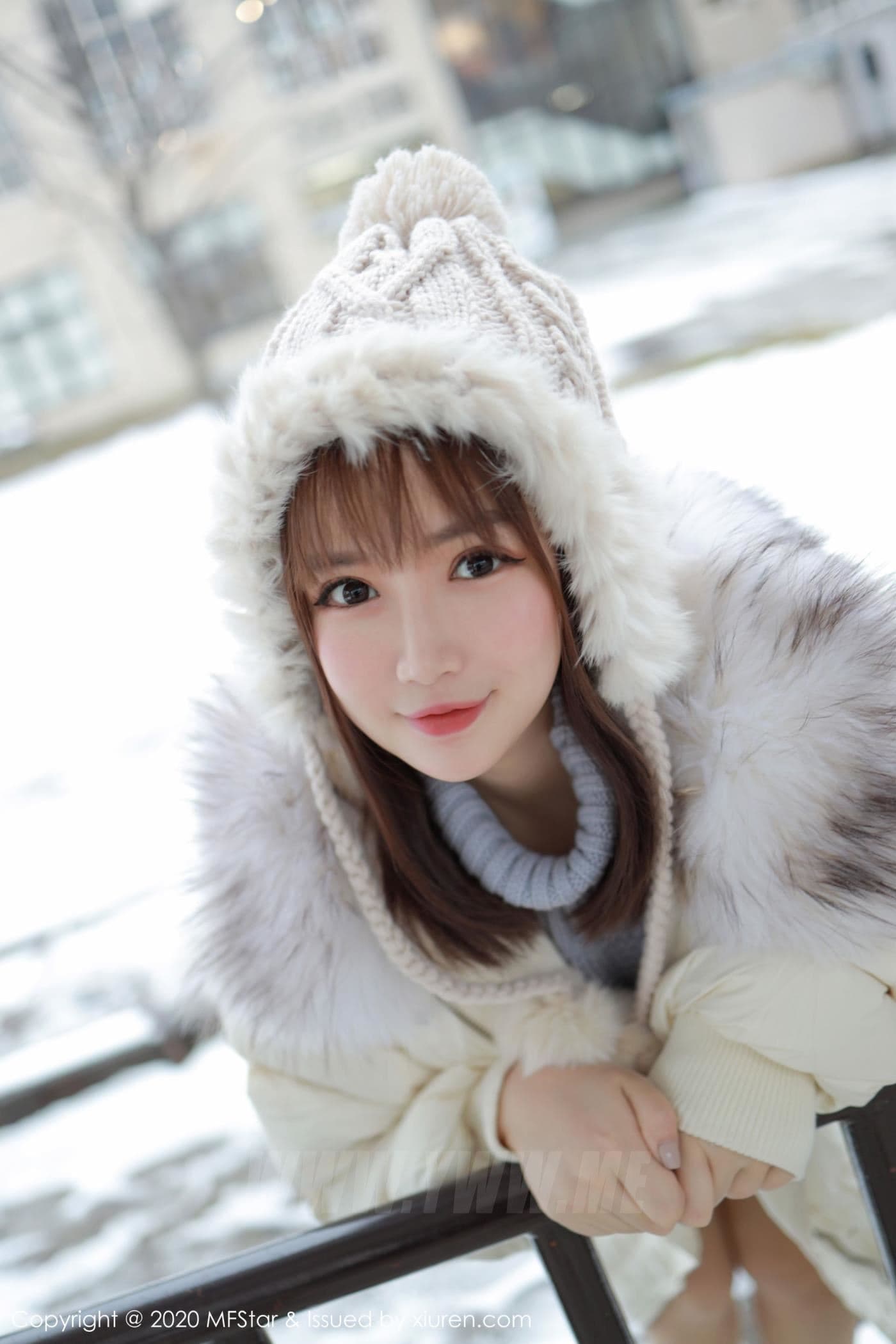 MFStar模范学院 VOL.262 恩率babe 开背毛衣