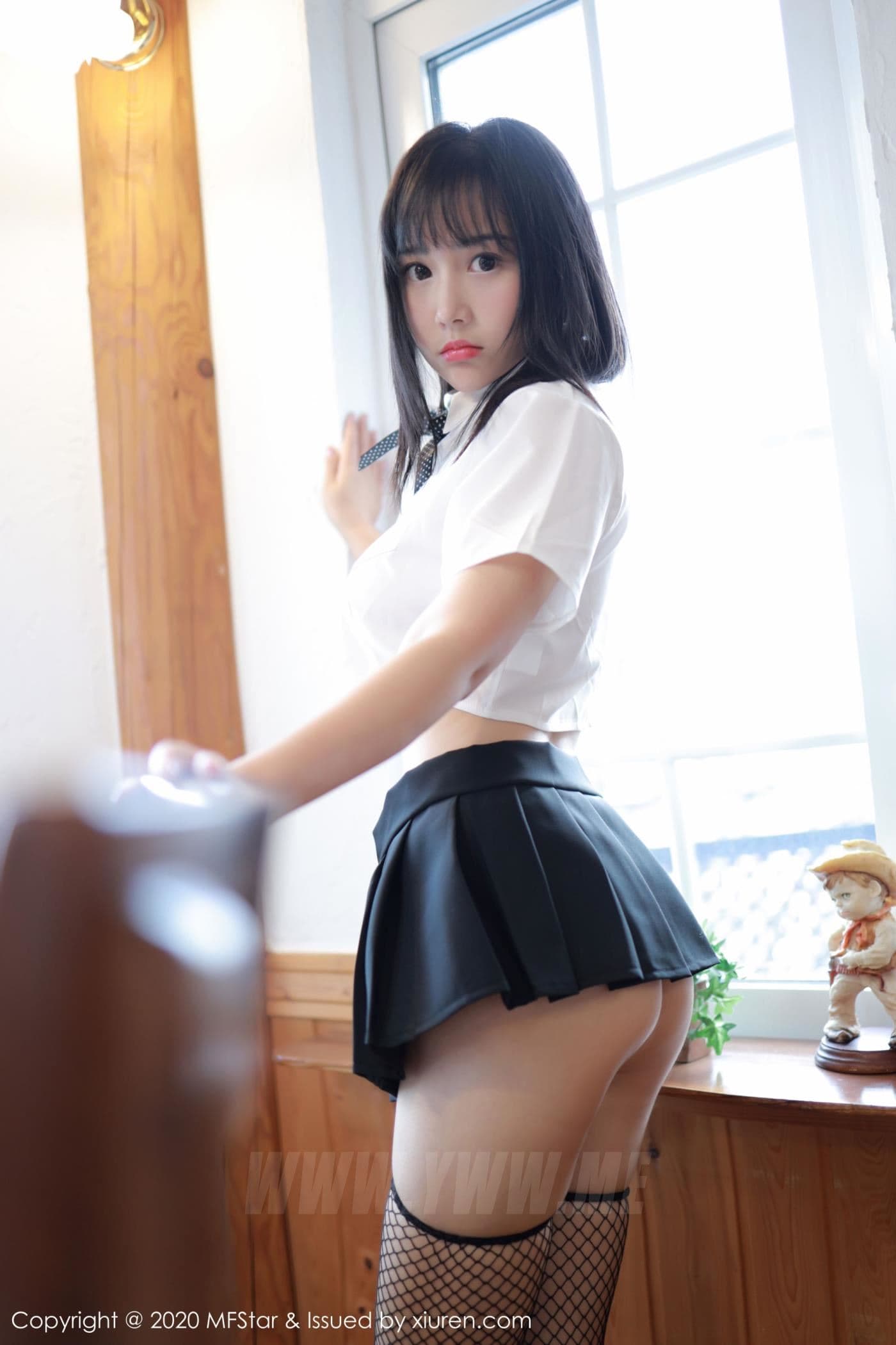 MFStar模范学院 VOL.255 徐微微mia 学生装 网袜