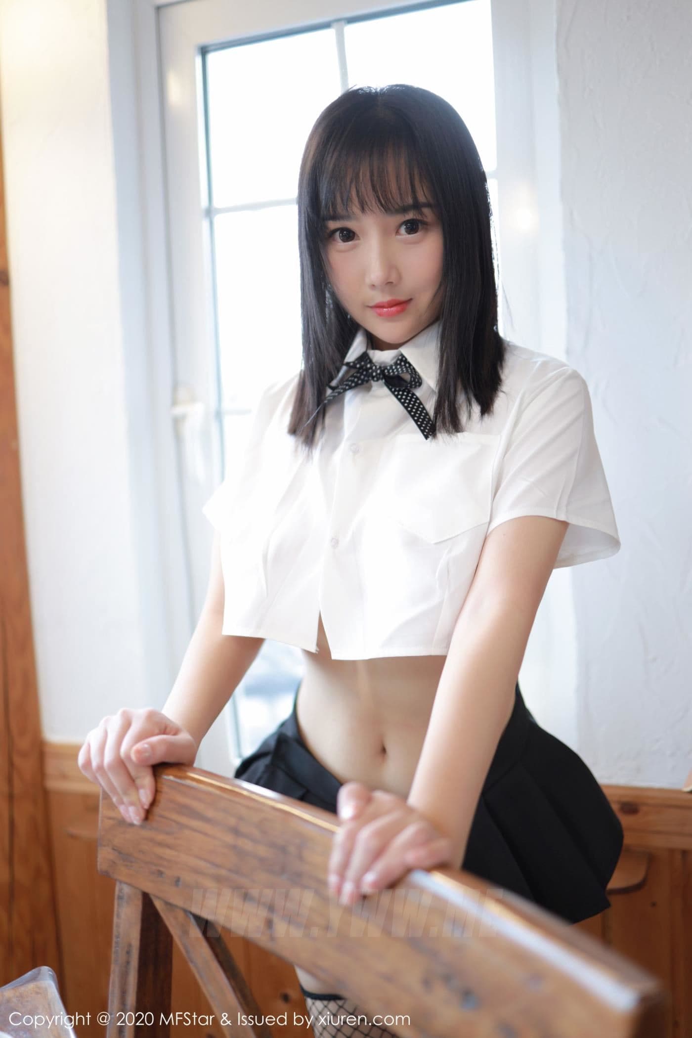 MFStar模范学院 VOL.255 徐微微mia 学生装 网袜
