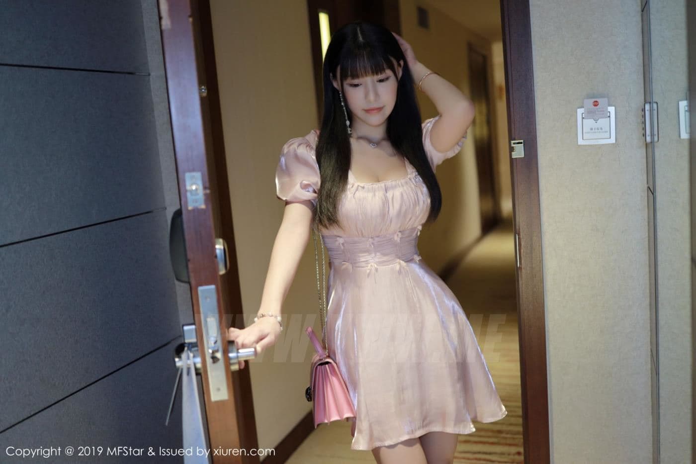 MFStar模范学院 VOL.217 Flower朱可儿 美胸 裙子