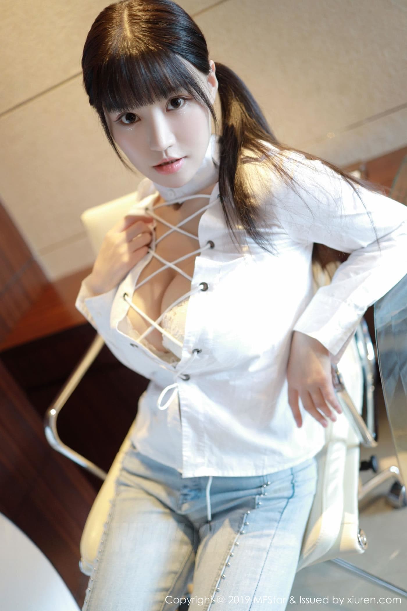 MFStar模范学院 VOL.207 Flower朱可儿 衬衫 巨乳