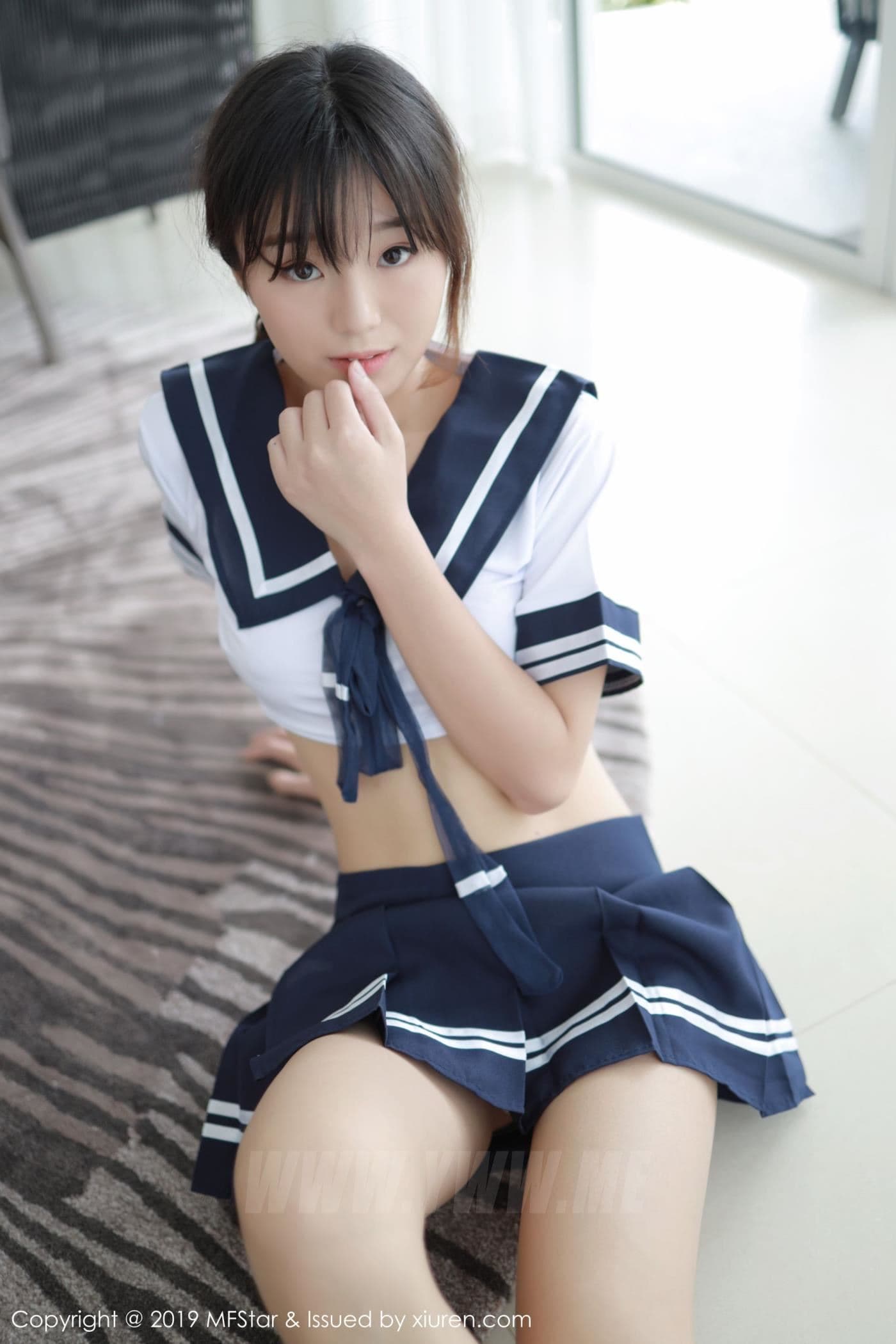 MFStar模范学院 VOL.198 Baileys 香儿 JK 学生装