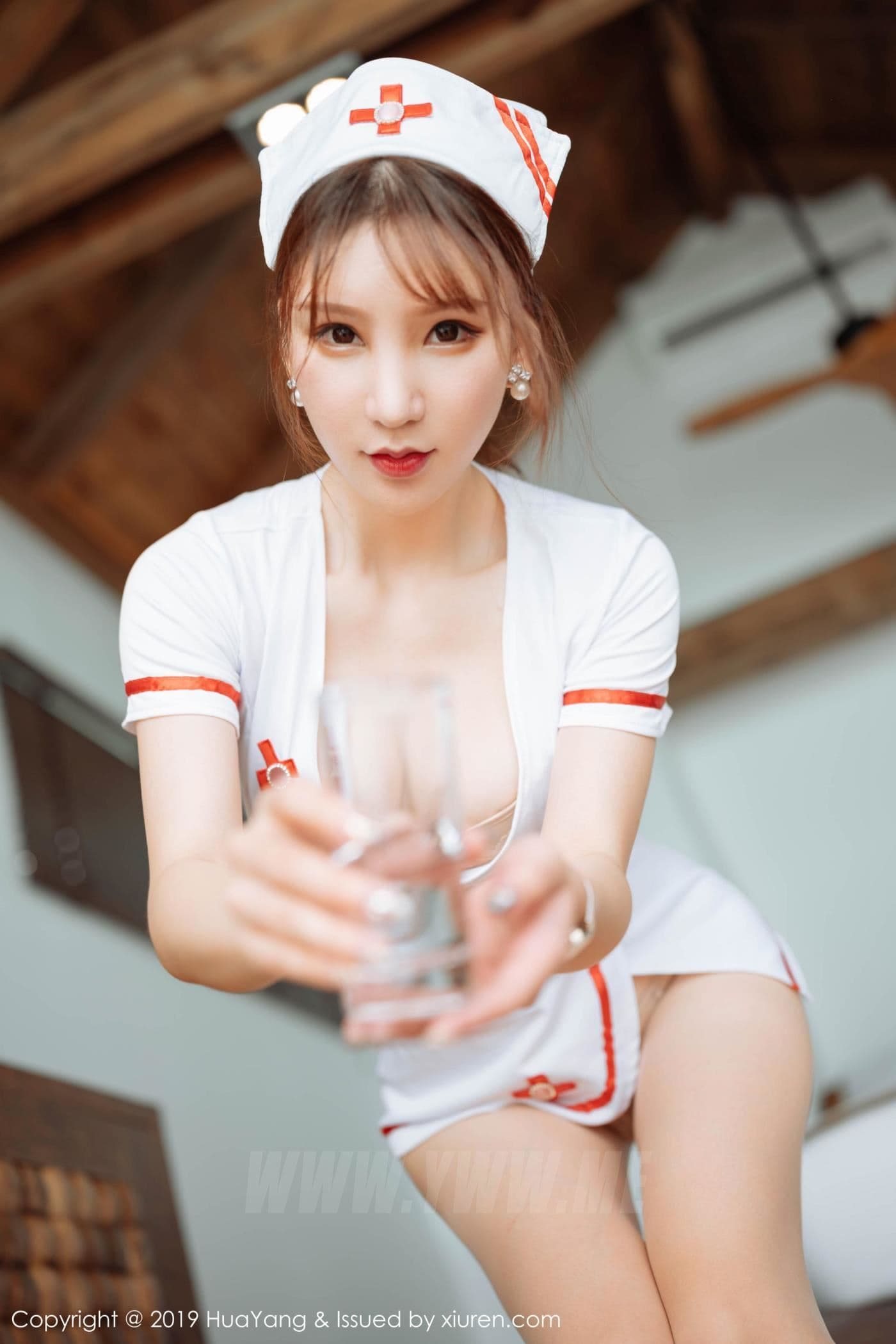 HuaYang花漾 VOL.176 周于希Sandy 护士装 丝袜