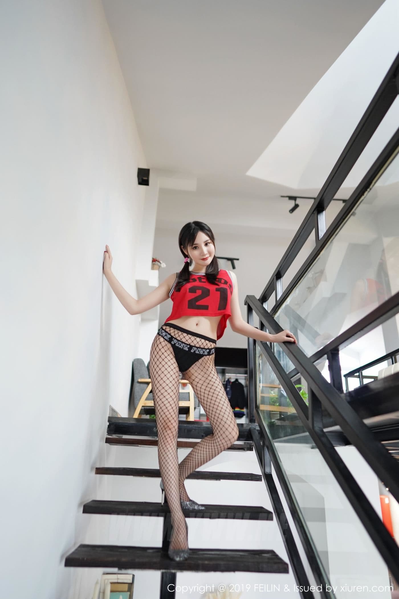 FEILIN嗲囡囡 VOL.206 Celina青妍 美胸 网袜