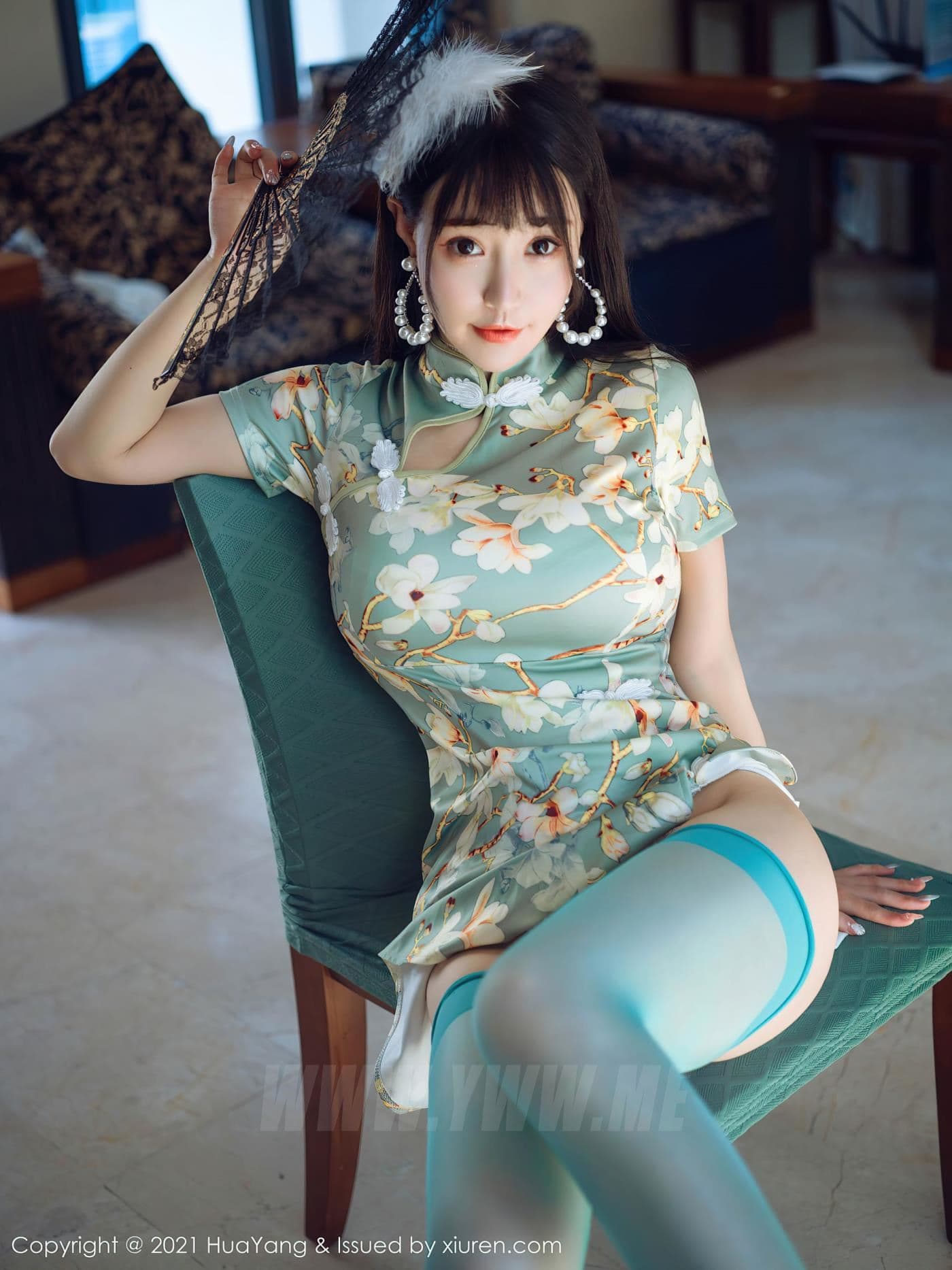 HuaYang花漾 VOL.390 朱可儿Flower 旗袍 丝袜