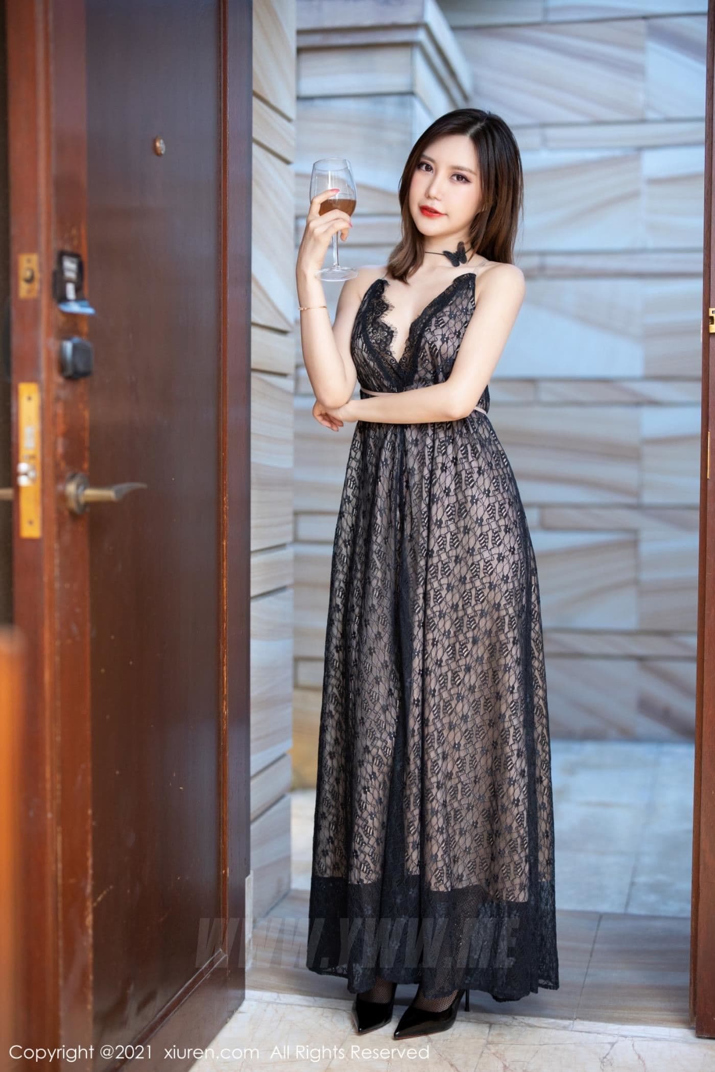 XiuRen秀人网 No.3349 绮里嘉Carina 网袜 美腿
