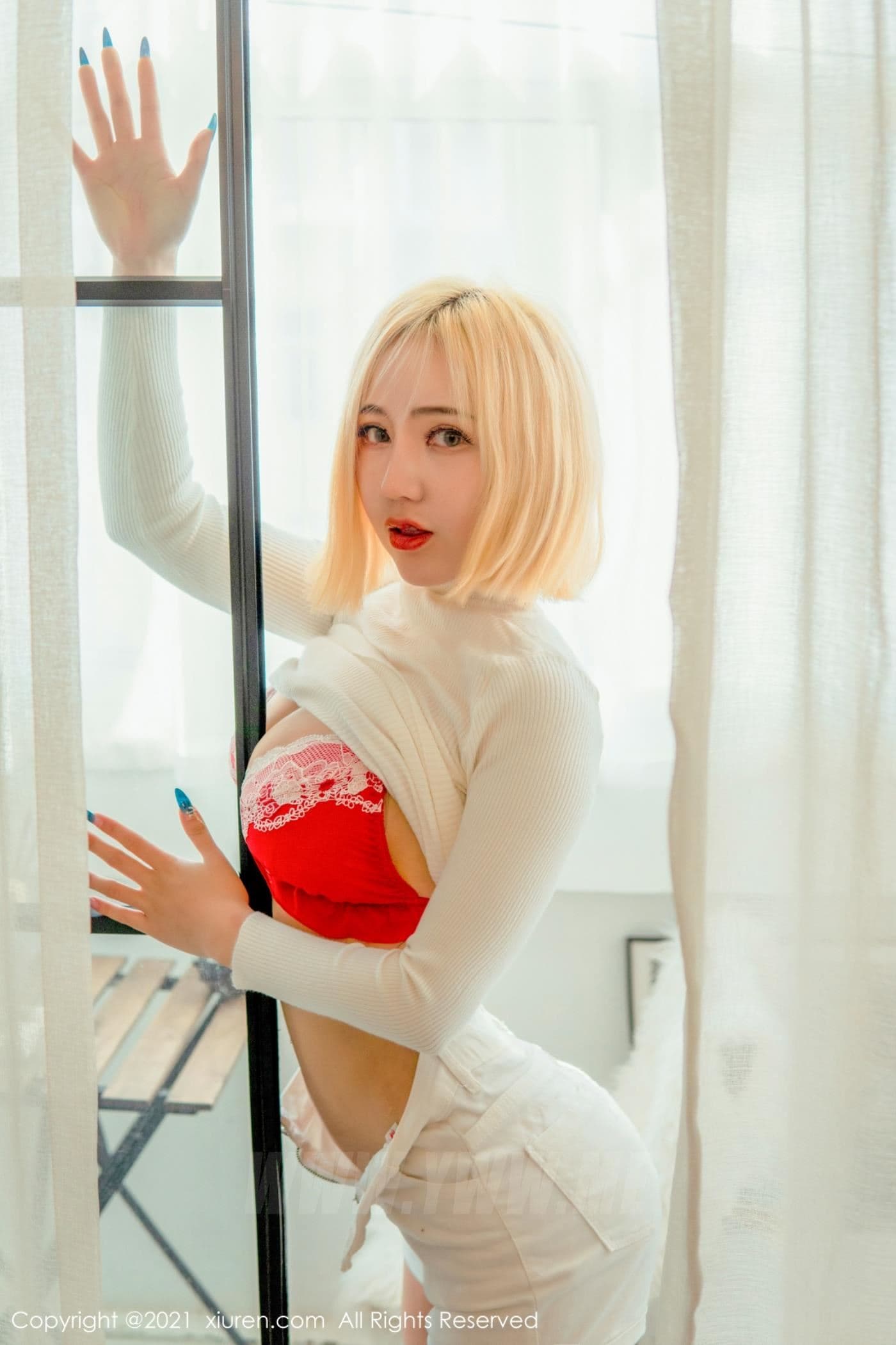 XiuRen秀人网 No.3329 文静儿 丰满 蜜桃臀