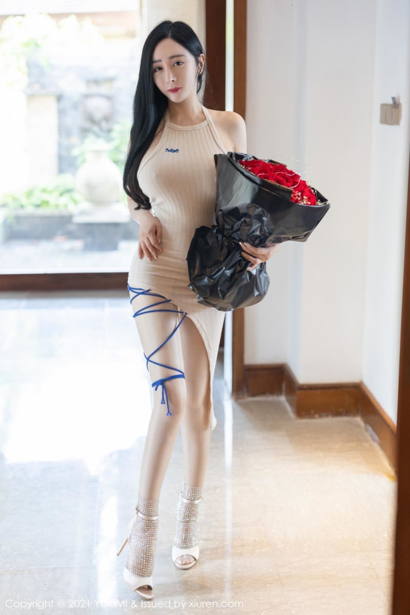 YOUMI尤蜜荟 VOL.664 允爾 丝袜