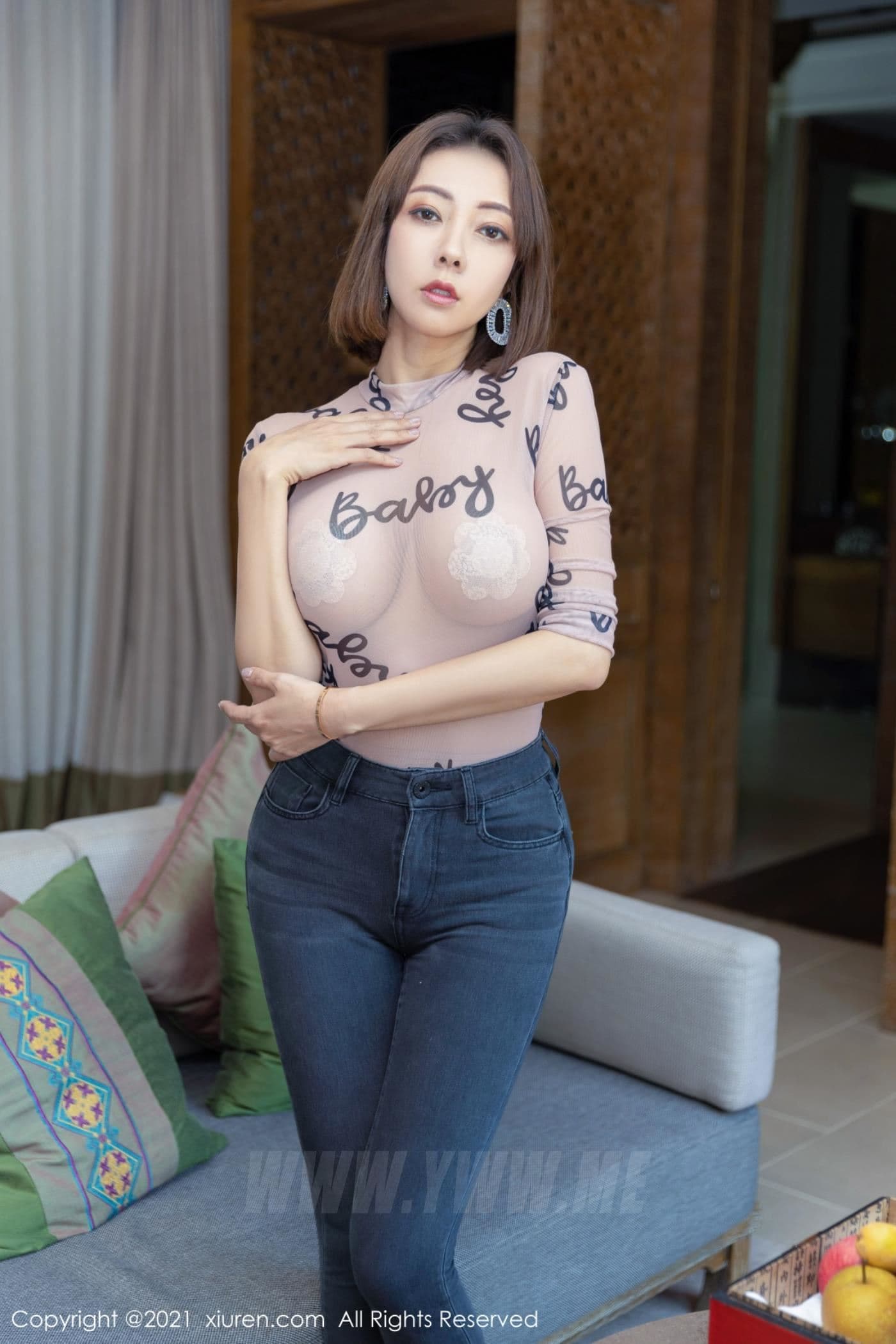 XiuRen秀人网 No.3760 果儿Victoria 御姐