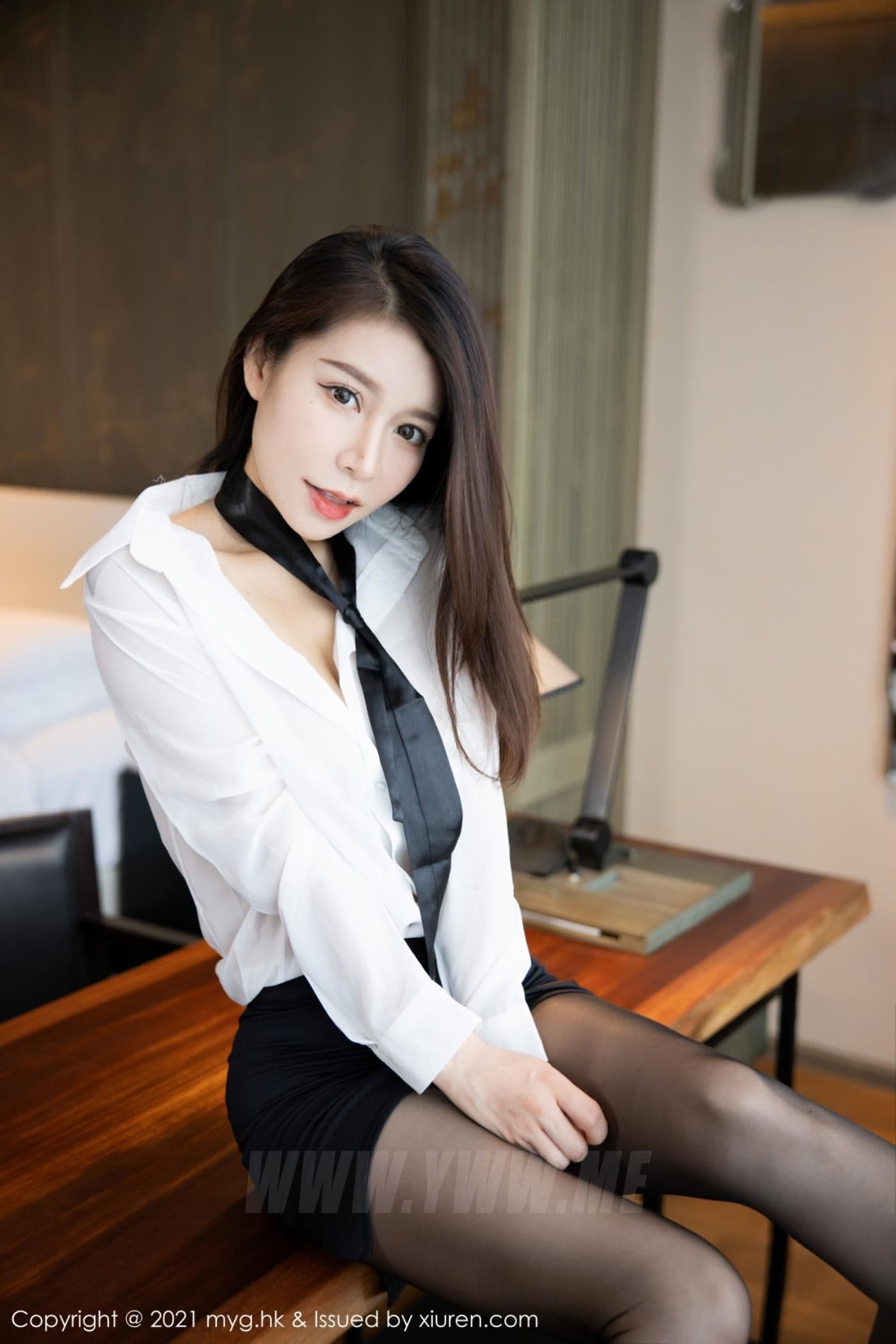 MyGirl美媛馆 VOL.565 vetiver嘉宝贝儿 黑丝