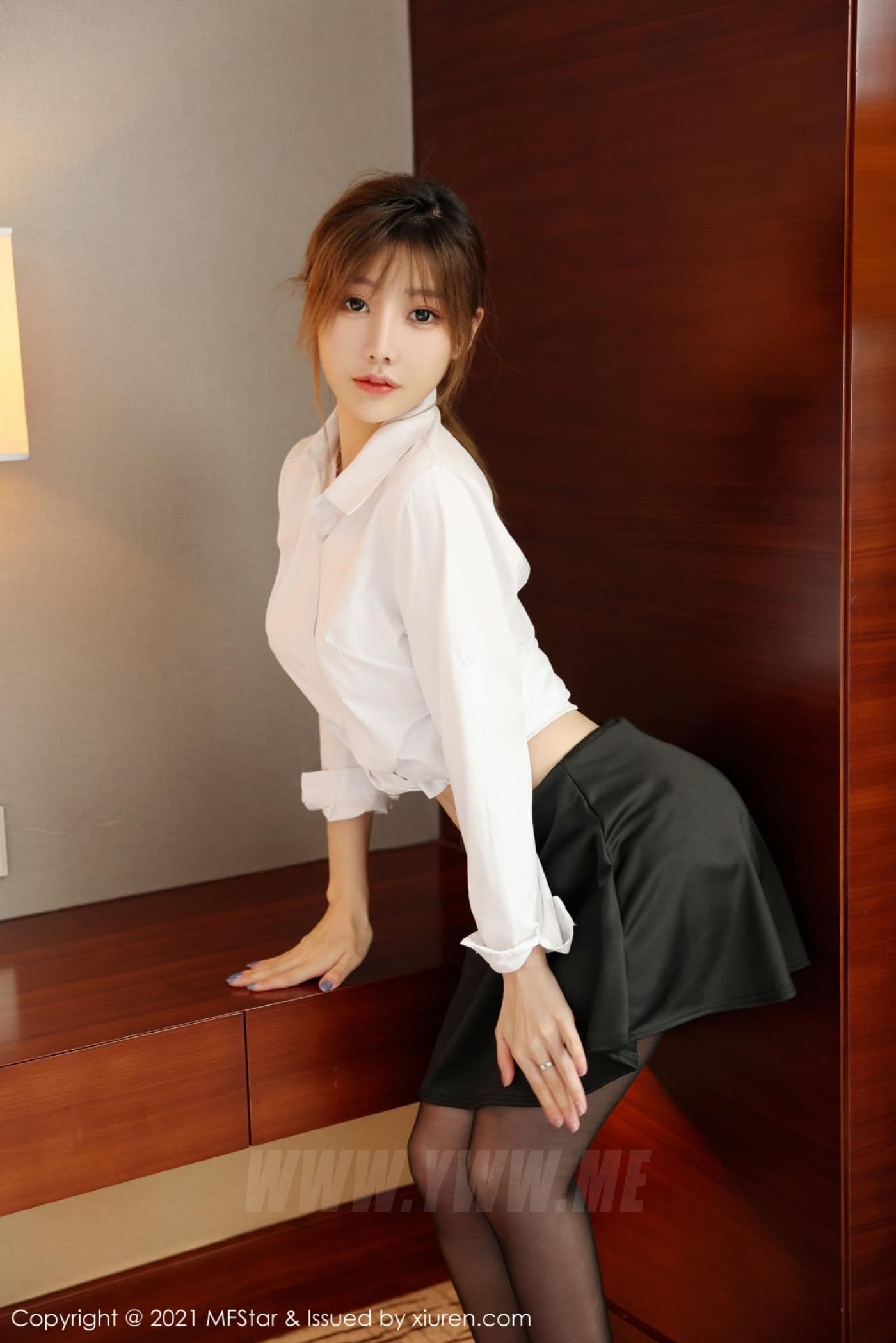MFStar模范学院 VOL.525 李颖煊baby 新人