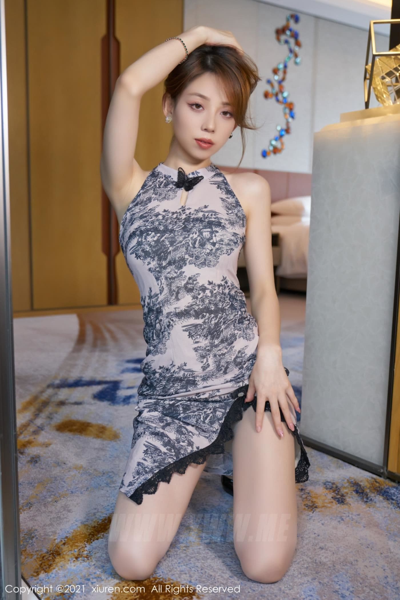 XiuRen秀人网 No.3784 言沫 旗袍美腿