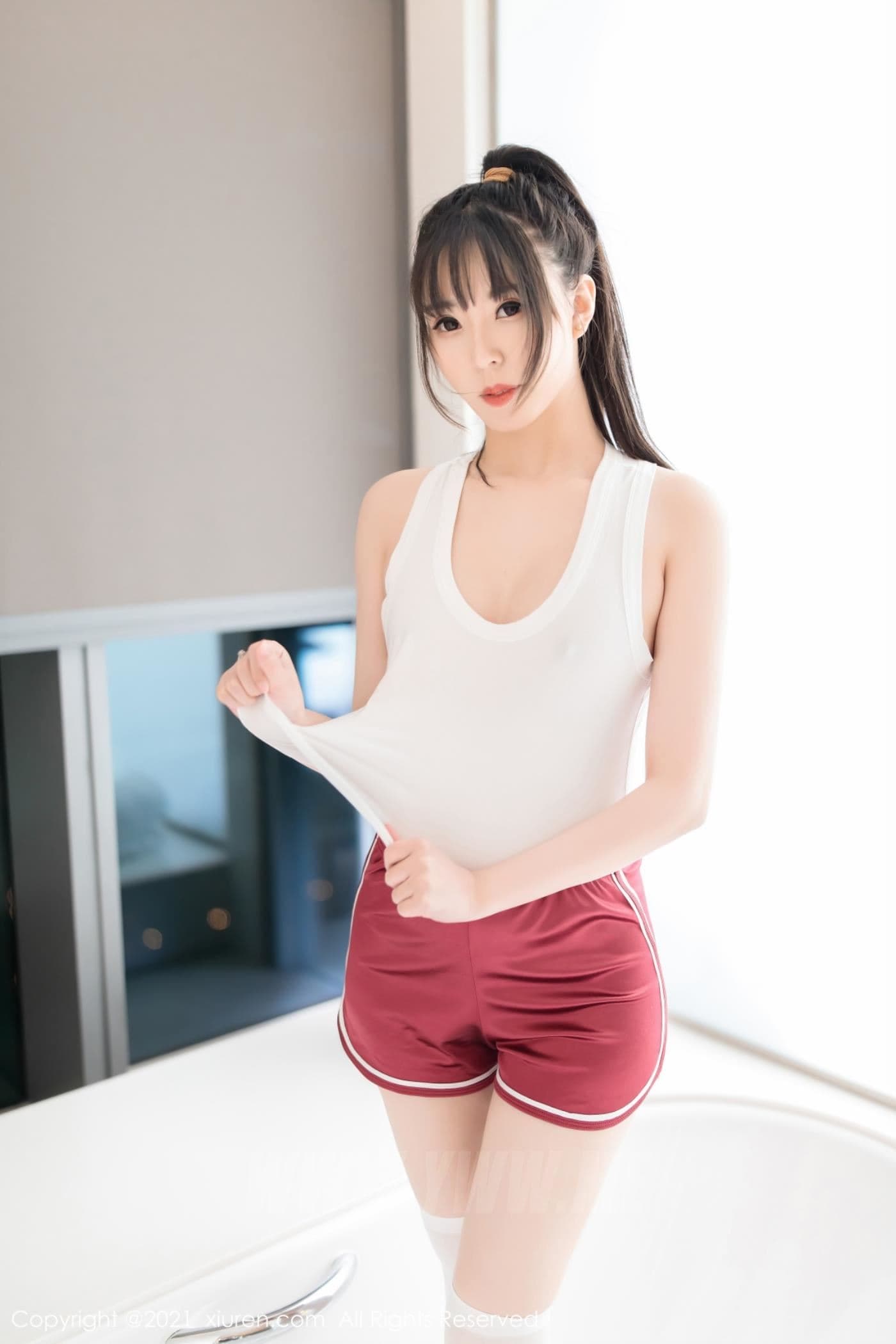 XiuRen秀人网 No.4030 小波多 筒袜 浴缸