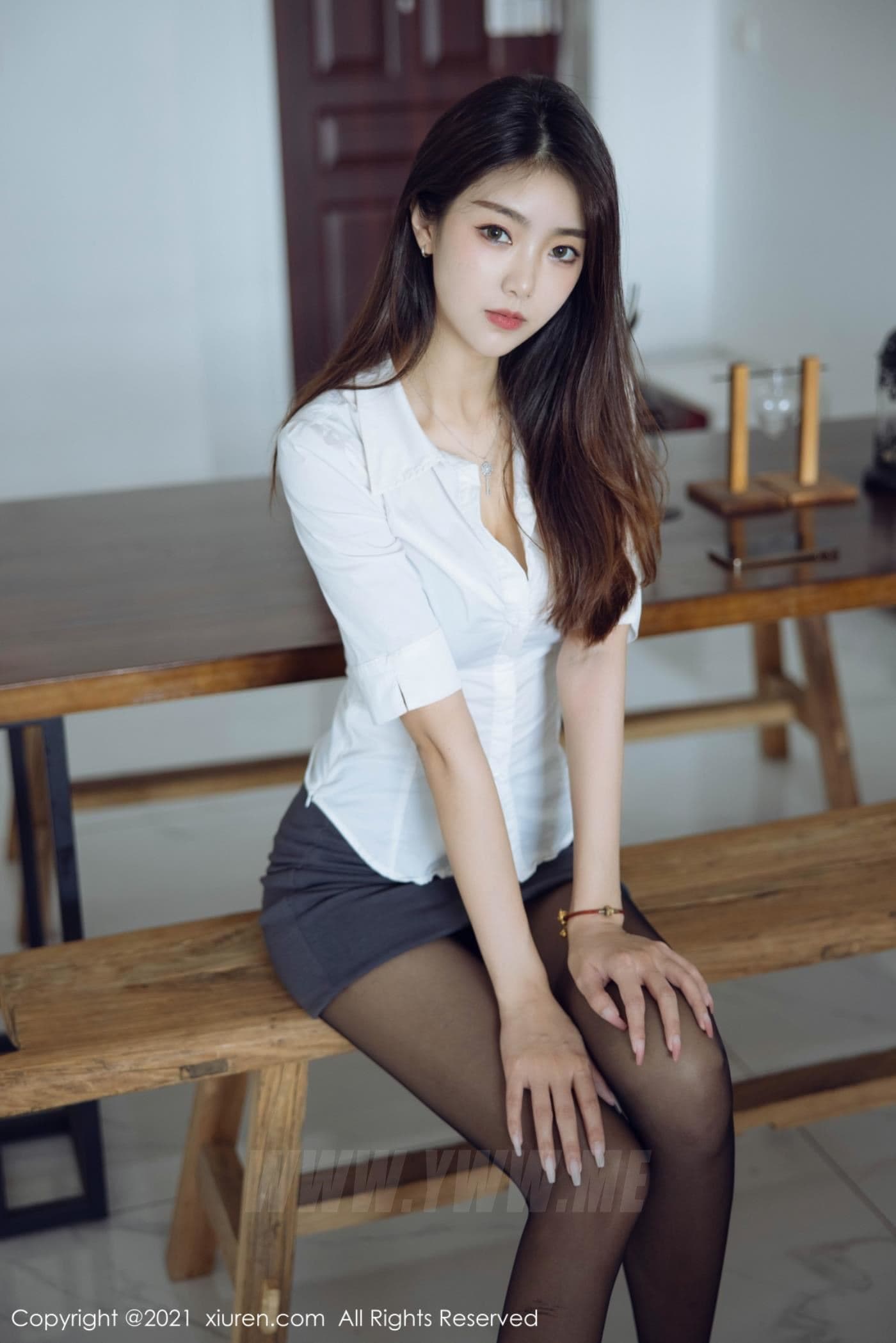 XiuRen秀人网 No.4019 可樂Vicky OL衬衫
