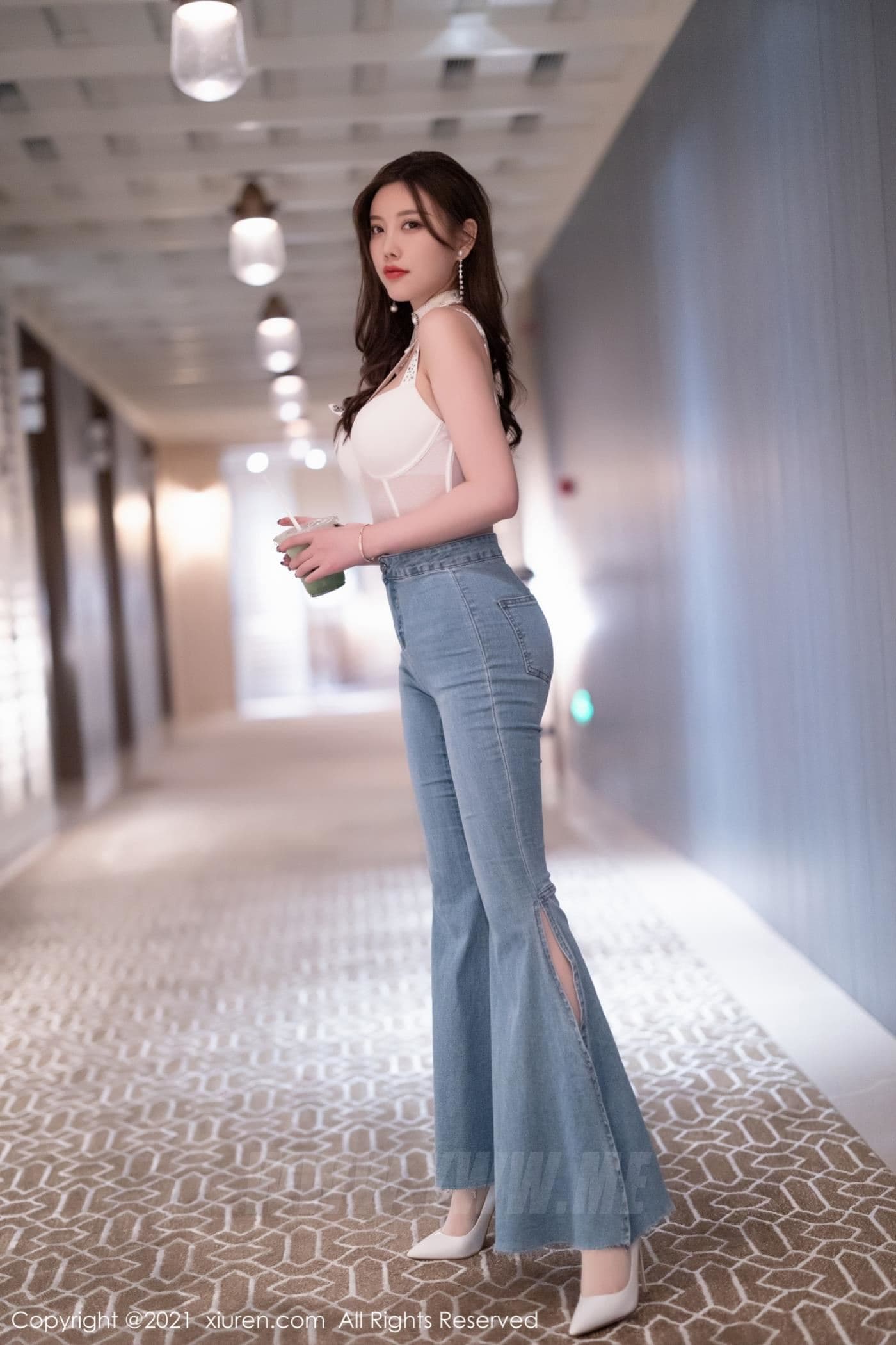 XiuRen秀人网 No.4012 杨晨晨Yome 丝袜美腿