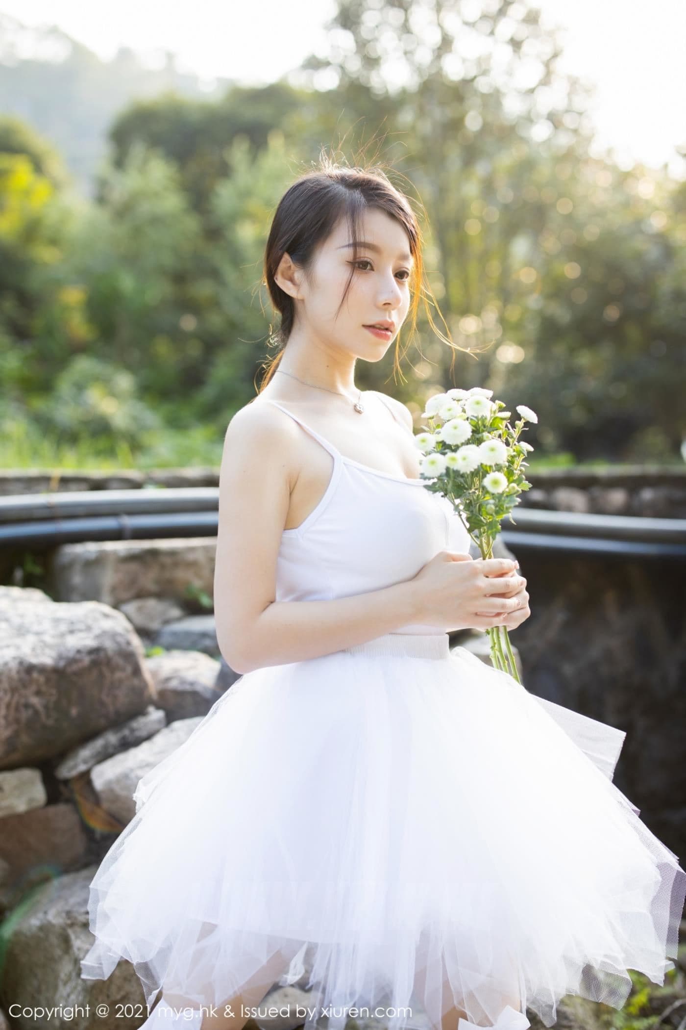 MyGirl美媛馆 VOL.601 vetiver嘉宝贝儿 外拍 筒袜