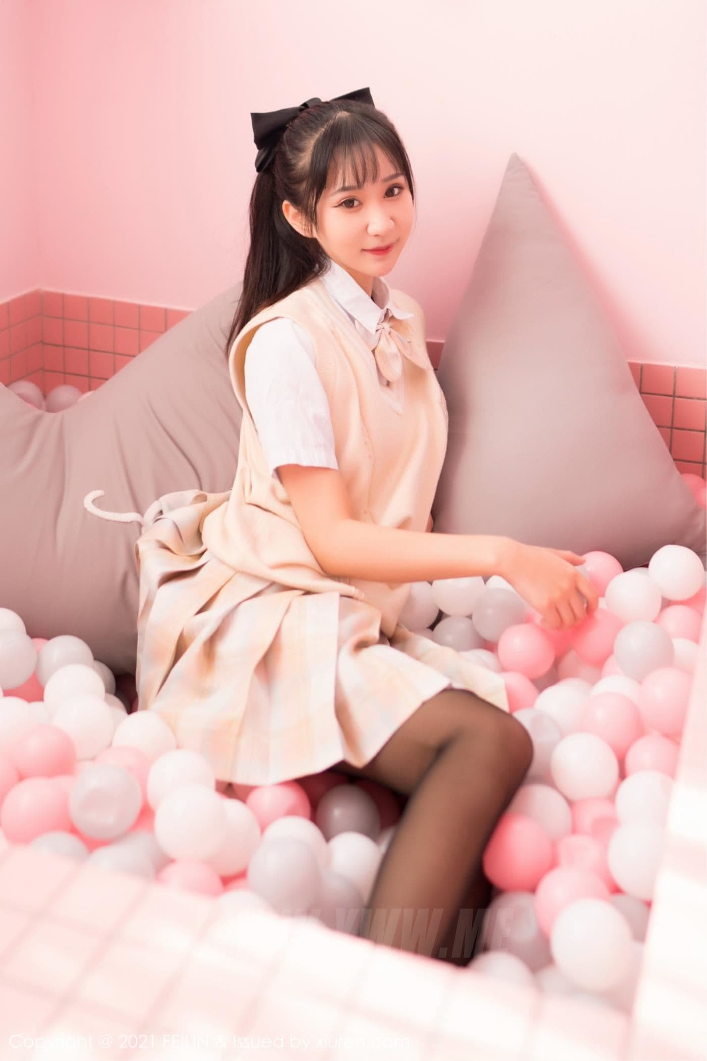 FEILIN嗲囡囡 VOL.417 小果冻儿 黑丝妹子