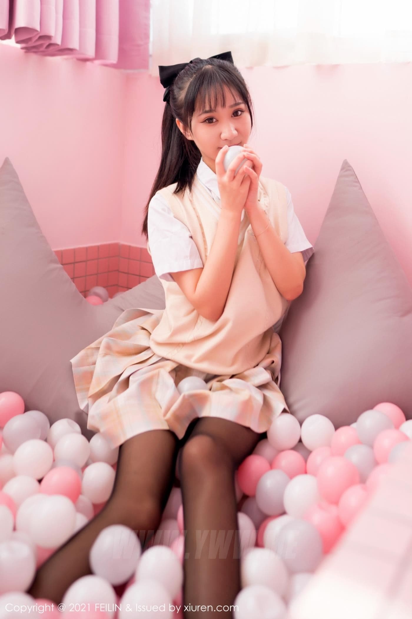 FEILIN嗲囡囡 VOL.417 小果冻儿 黑丝妹子