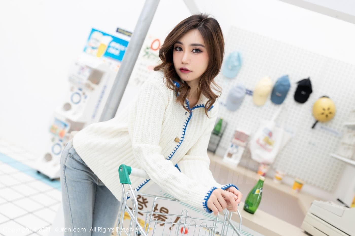 XiuRen秀人网 No.4257 绮里嘉ula