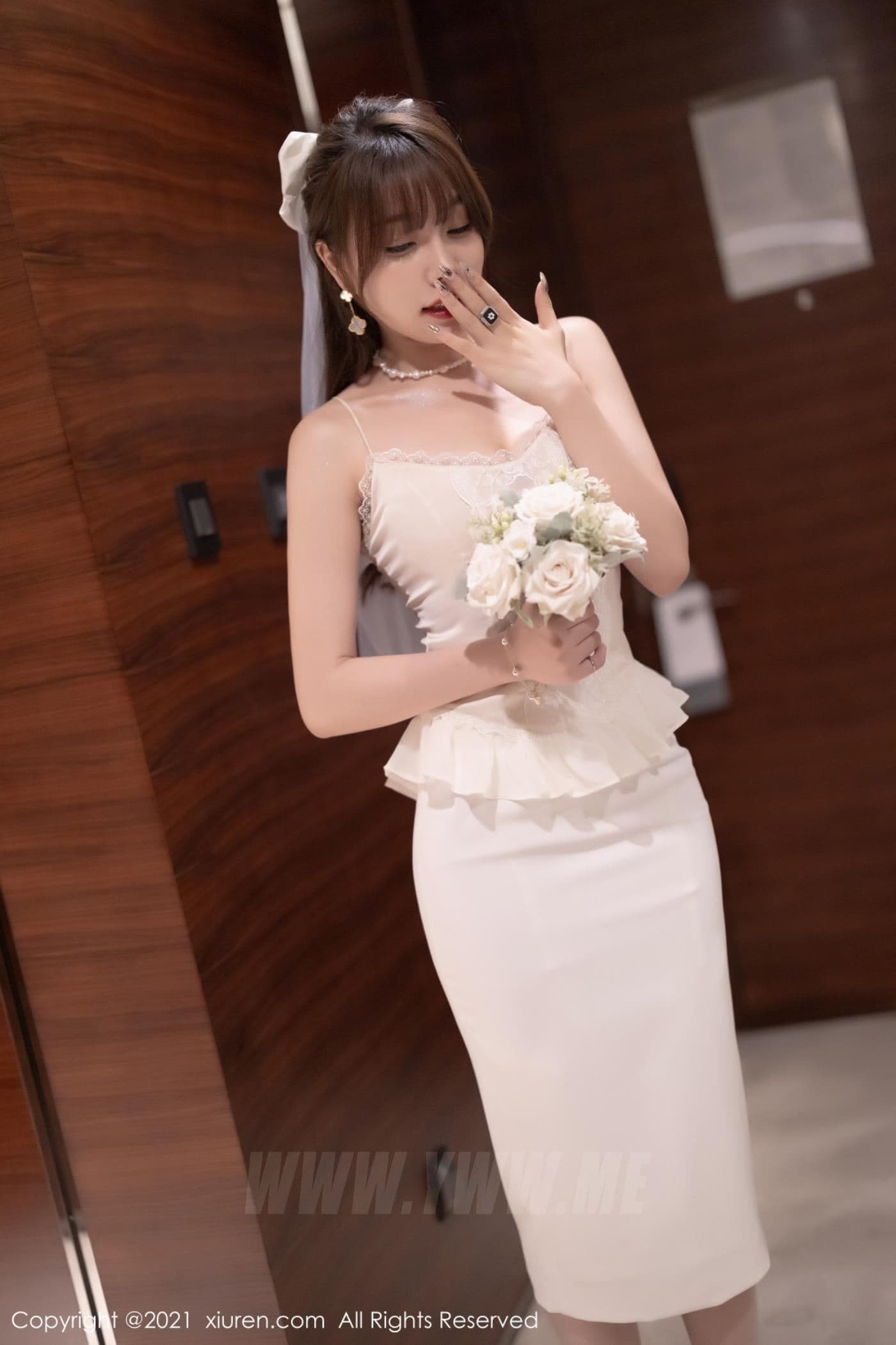 XiuRen秀人网 No.4269 芝芝Booty 新娘 唯美