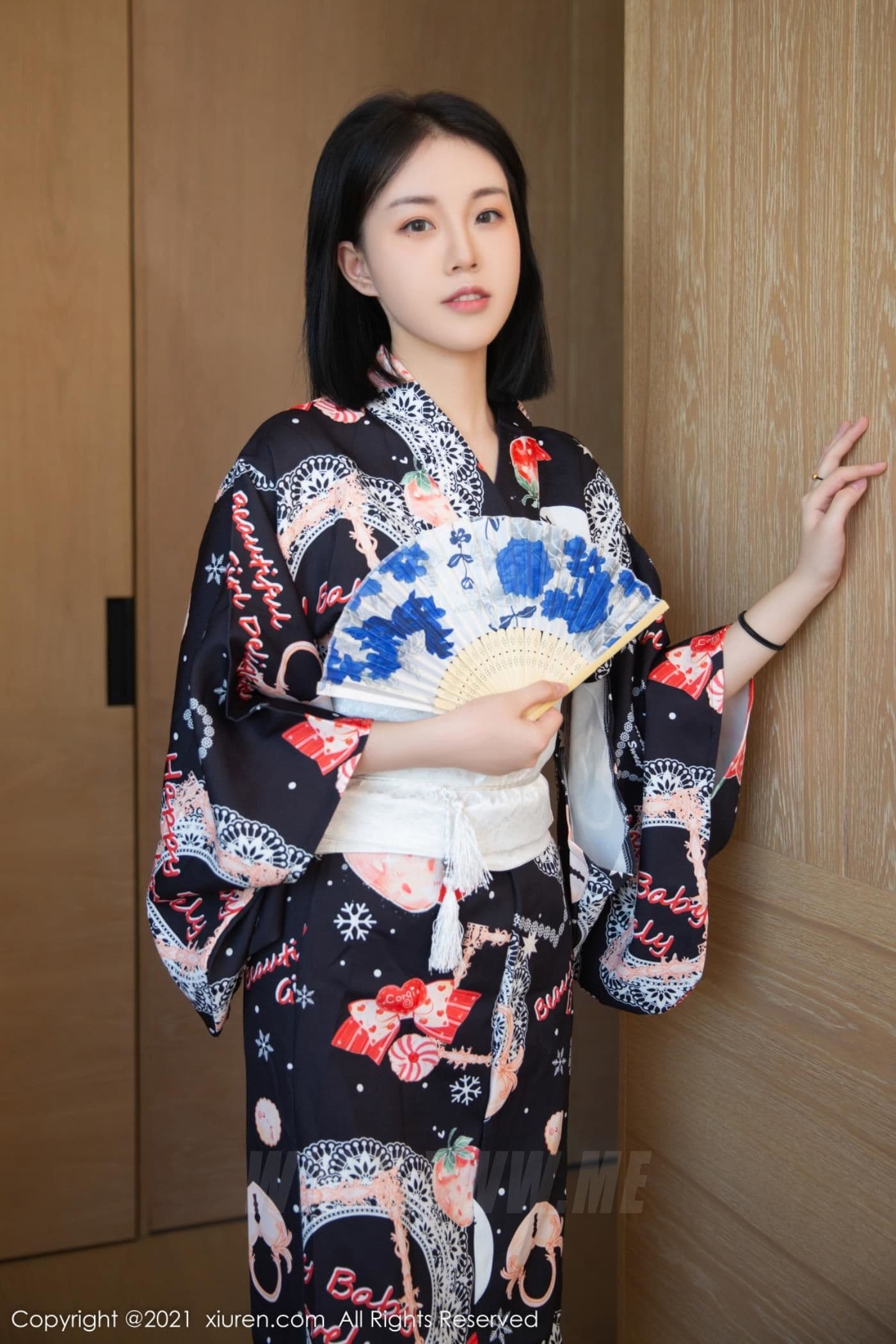 XiuRen秀人网 No.4313 一颗甜蛋黄a 性感美腿