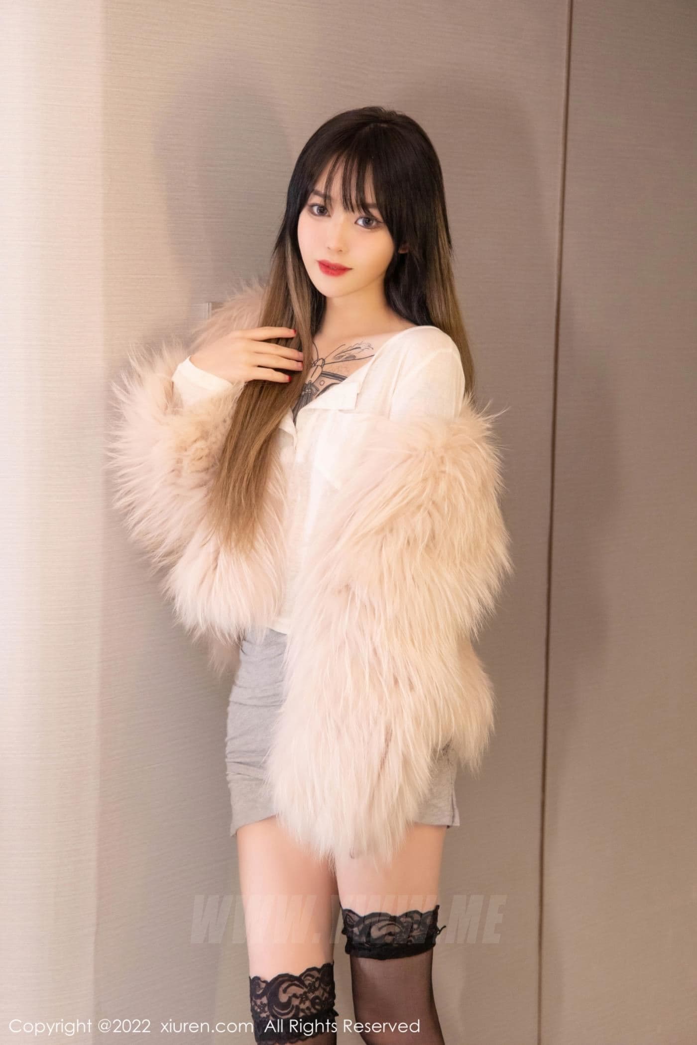 XiuRen秀人网 No.4441 奶瓶. 美腿黑丝