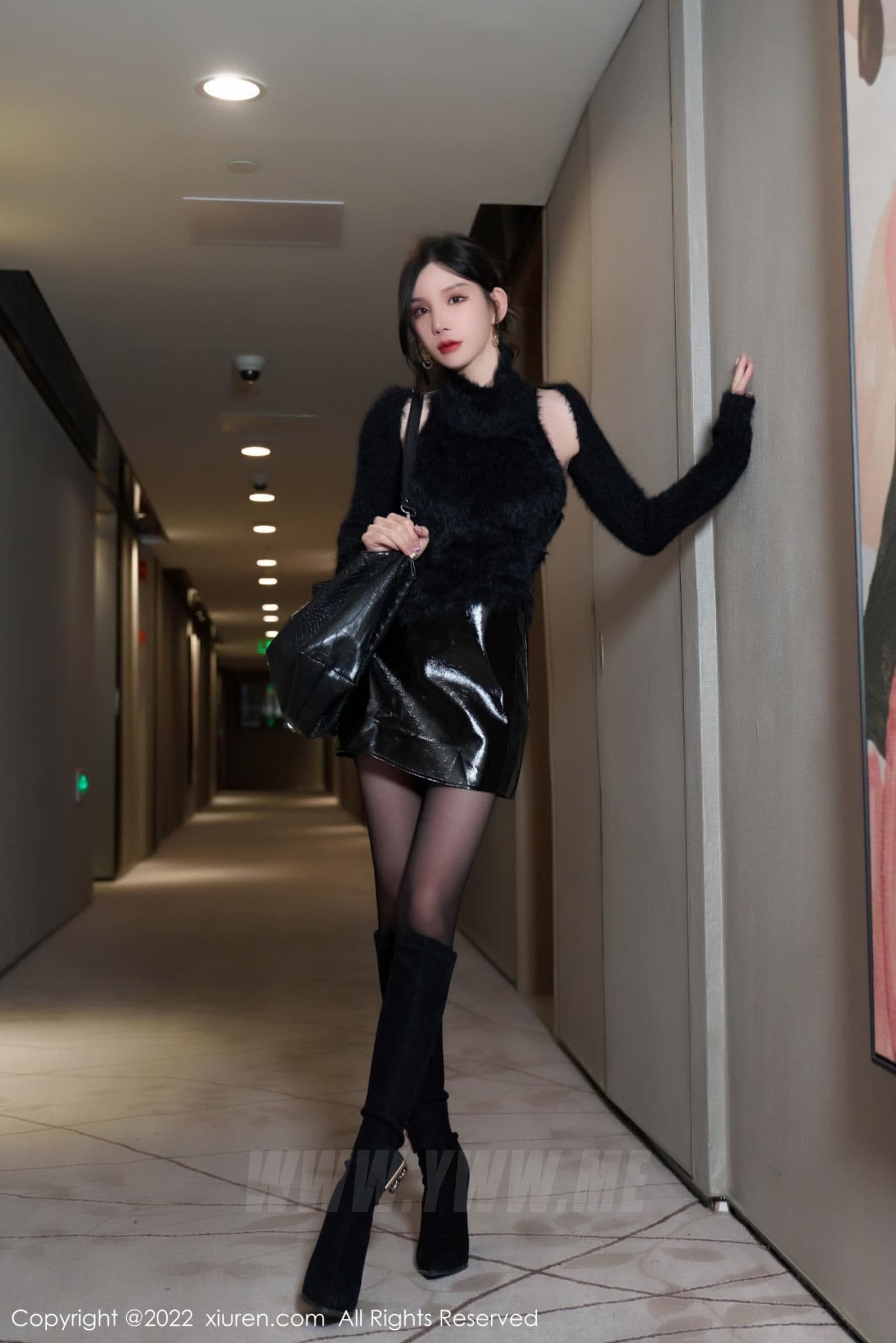 XiuRen秀人网 No.4437 周于希Sally 黑丝美腿