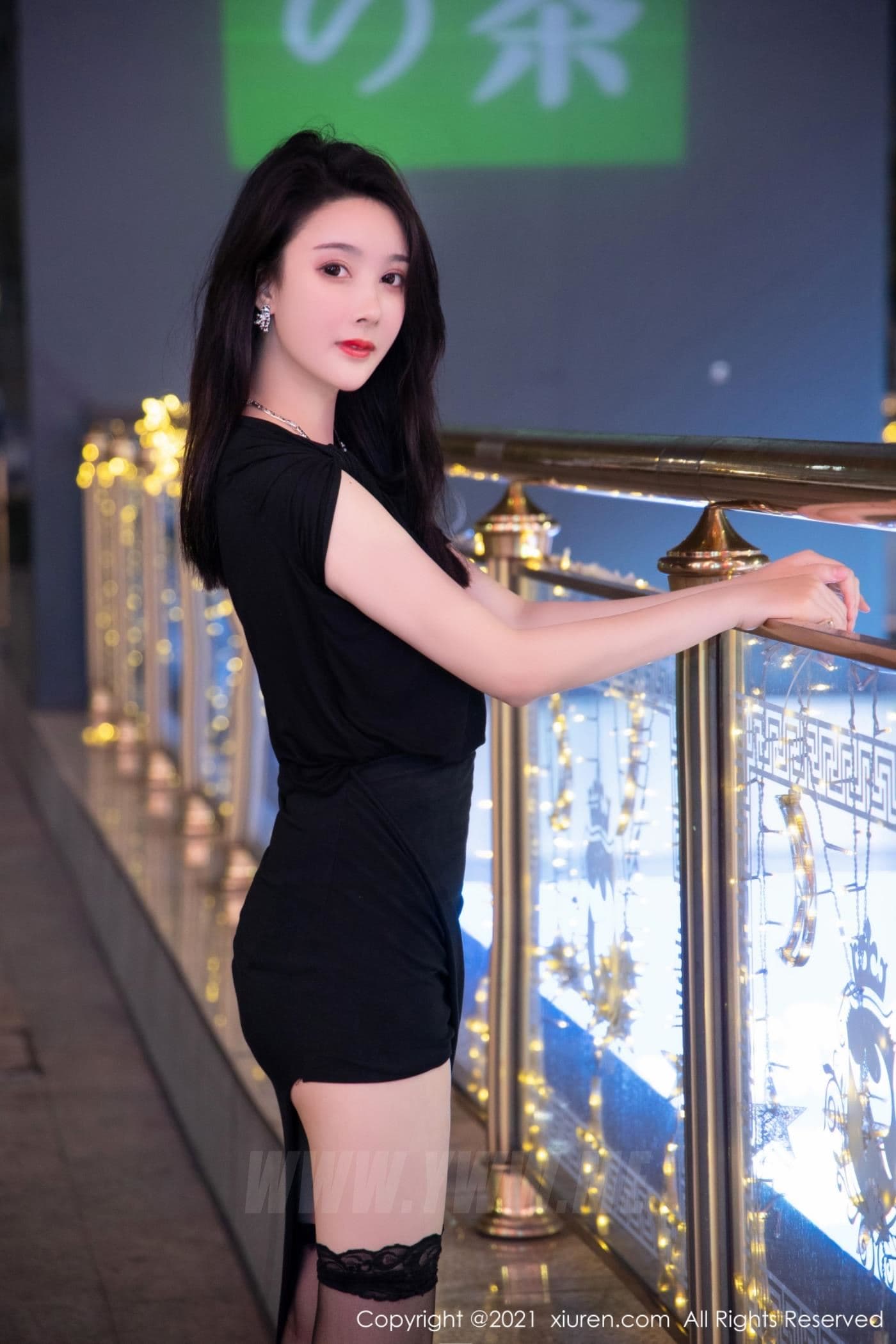 XiuRen秀人网 No.4400 summer宝宝 清纯美腿
